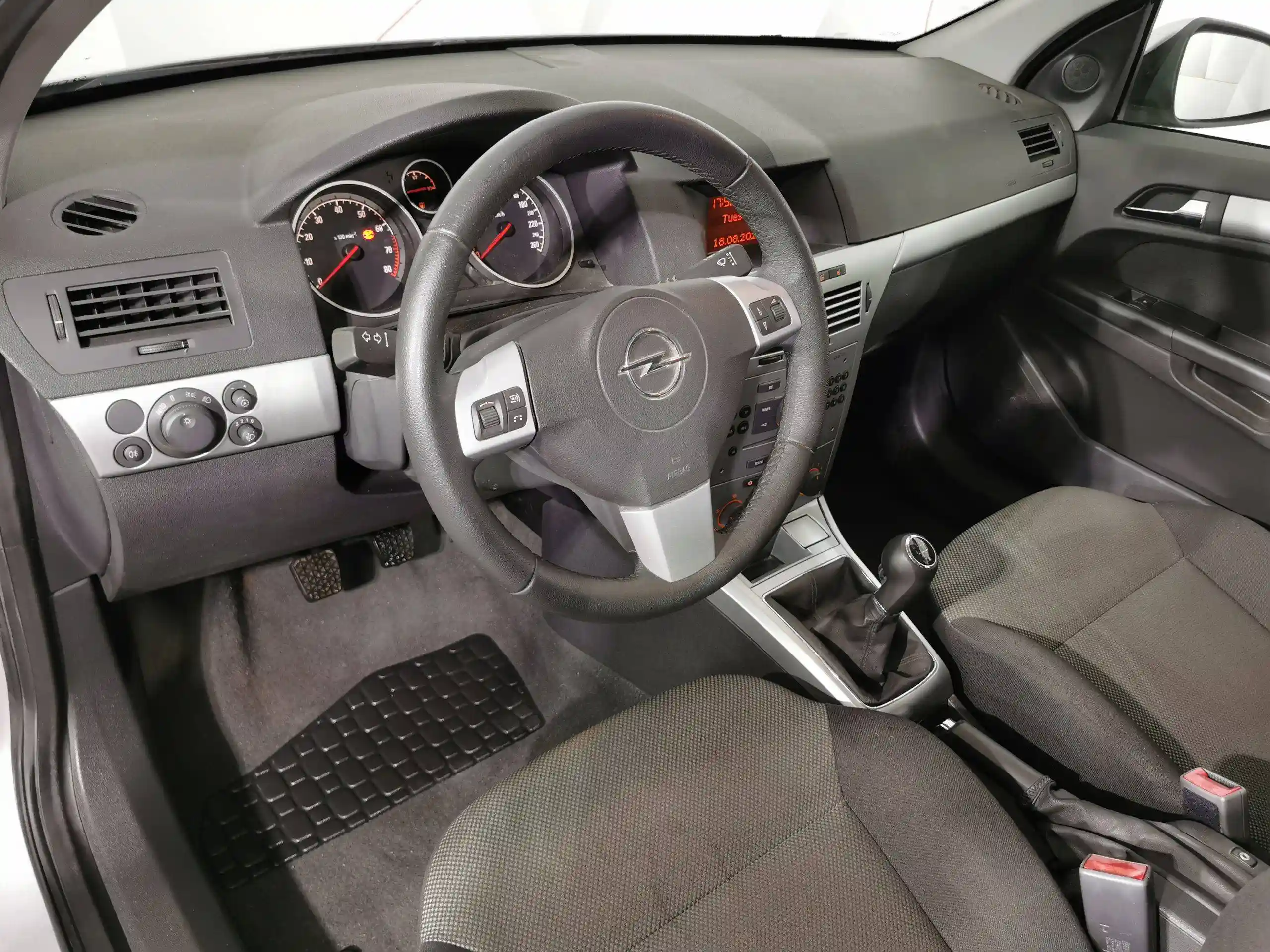 Opel Astra 2014