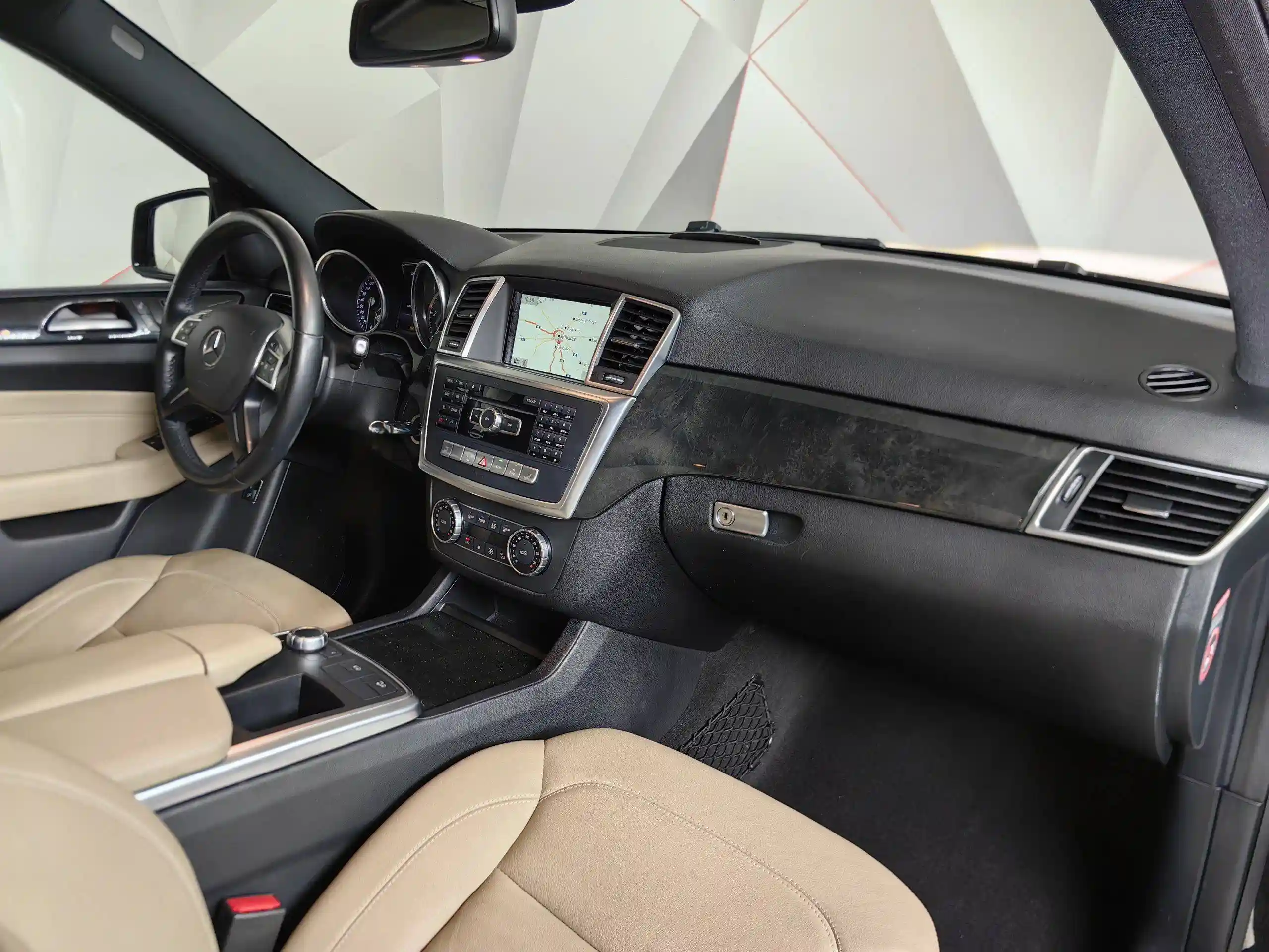 Mercedes-Benz M-Класс 2014