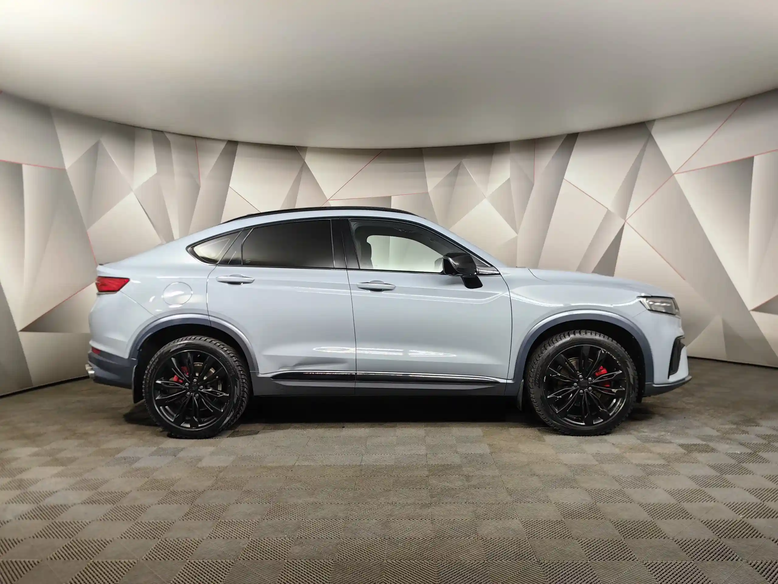 Geely Tugella 2022