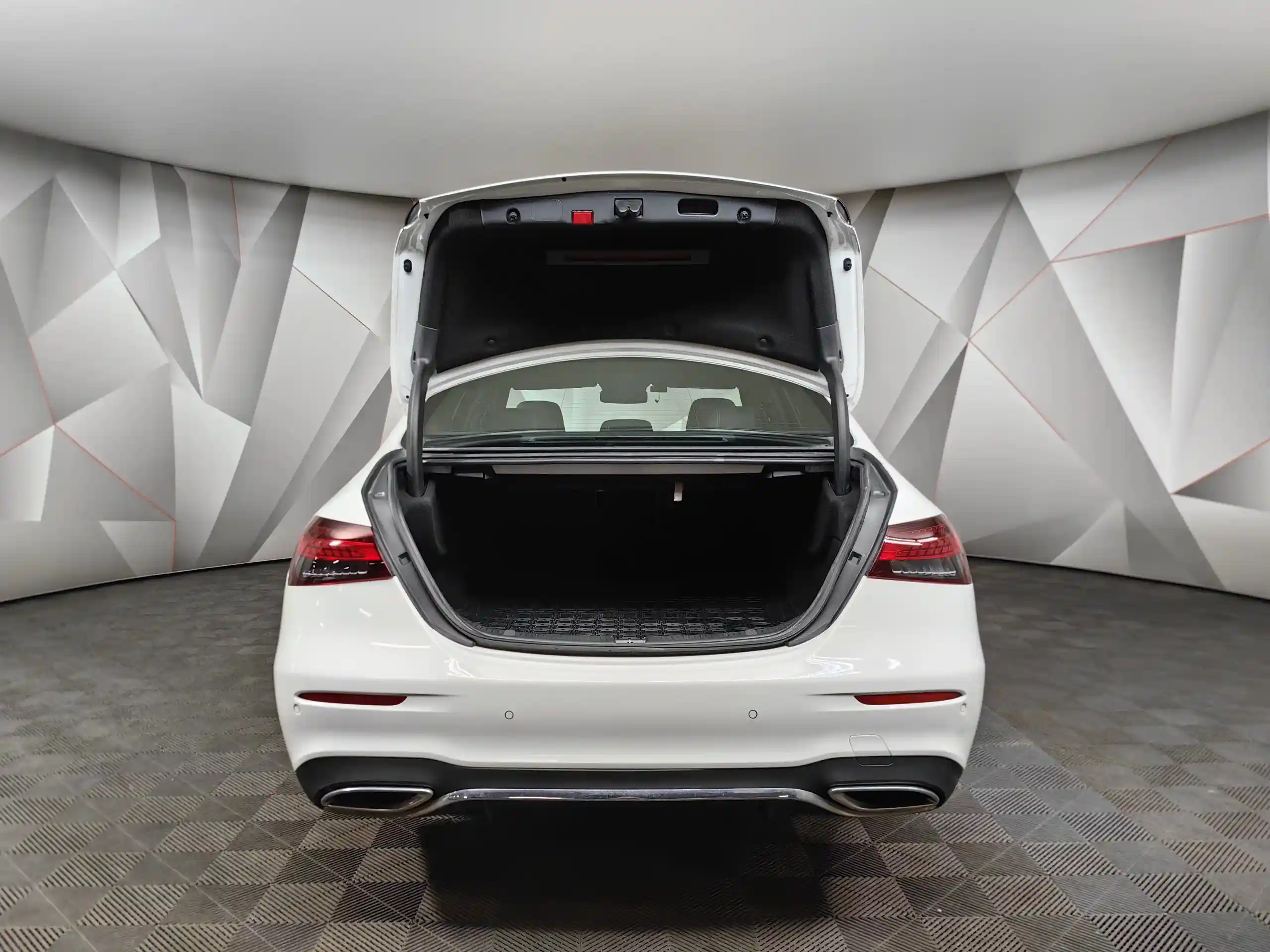 Mercedes-Benz E-Класс 2021