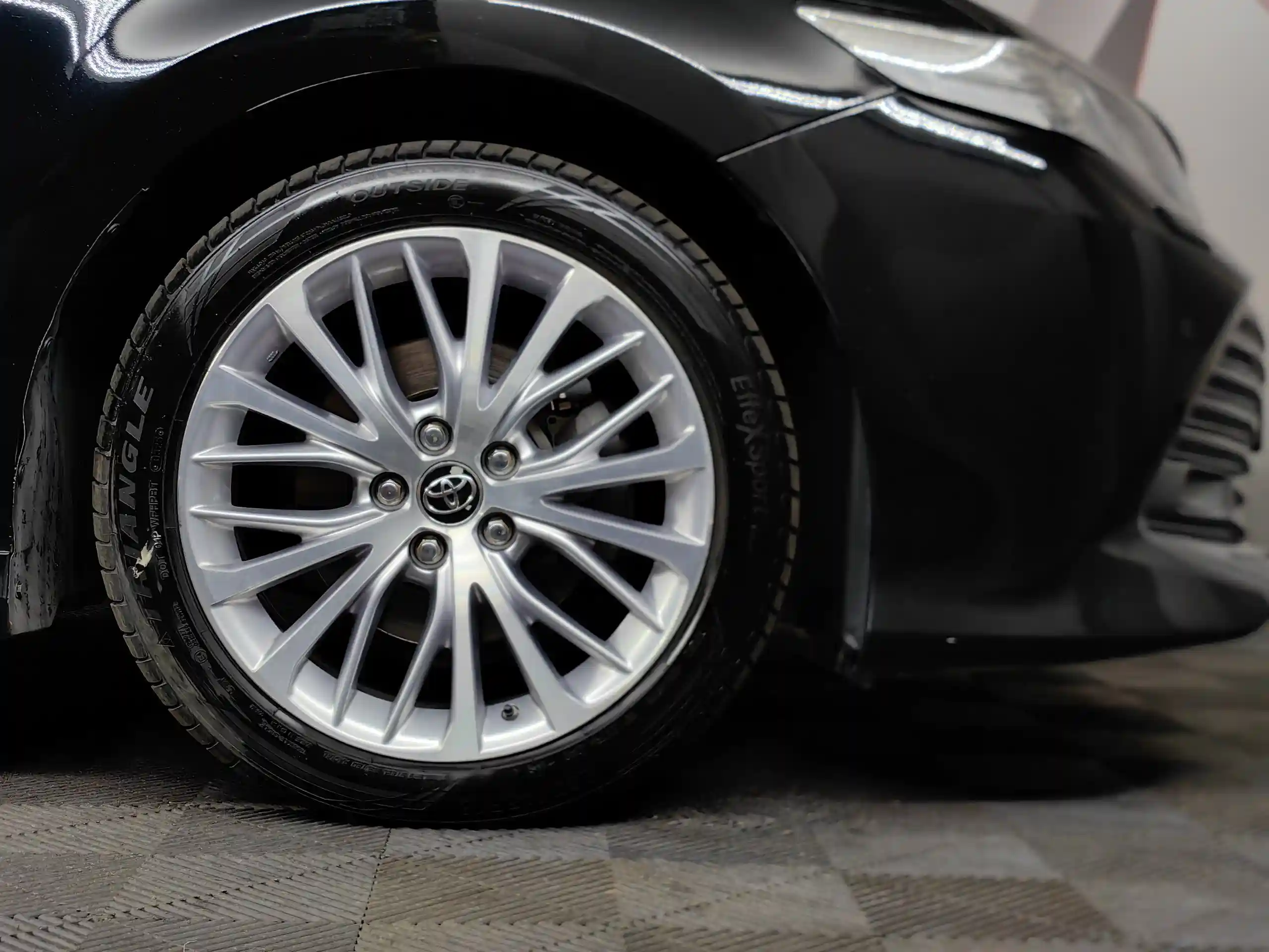 Toyota Camry 2019