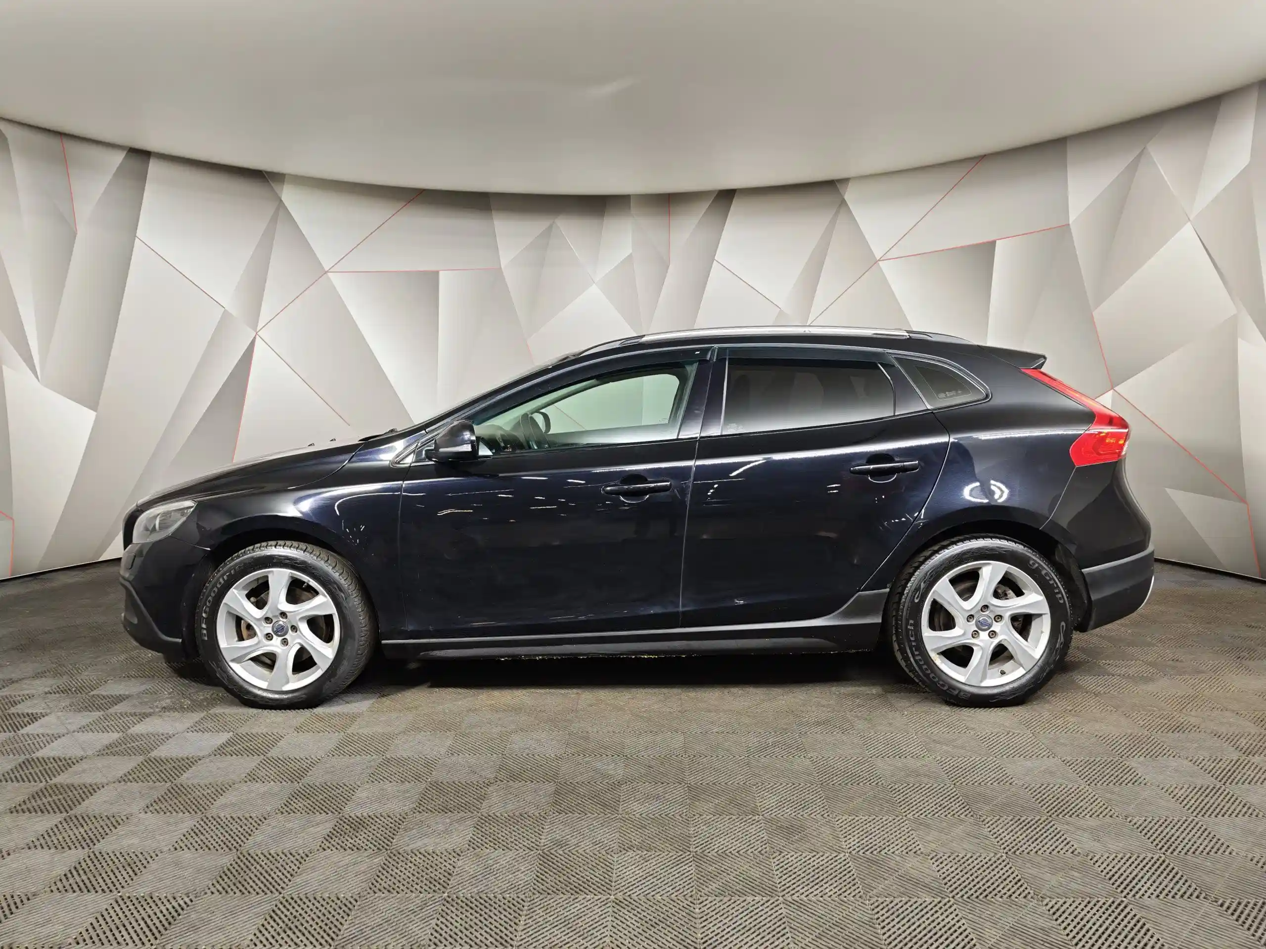 Volvo V40 2014