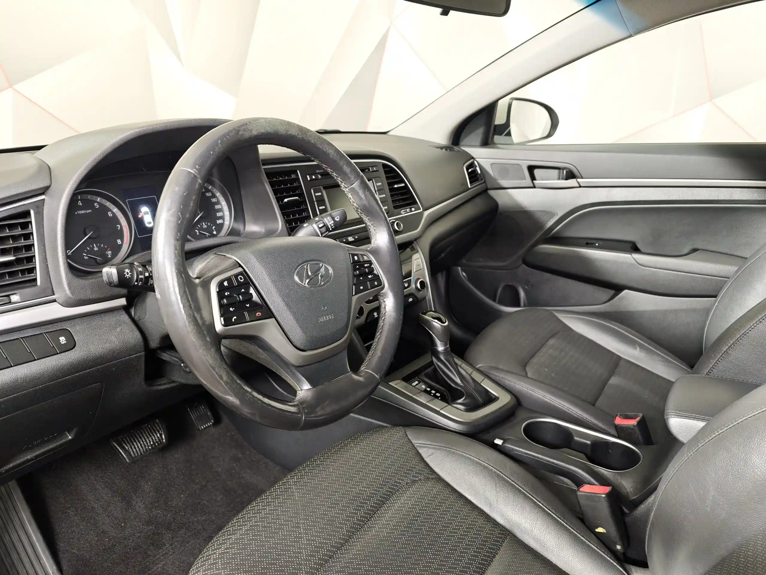 Hyundai Elantra 2017