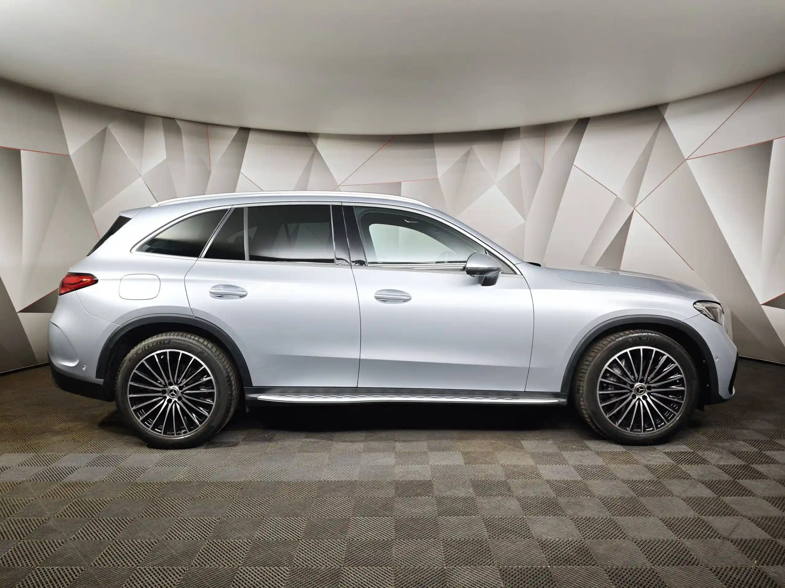 Mercedes-Benz GLC 2023