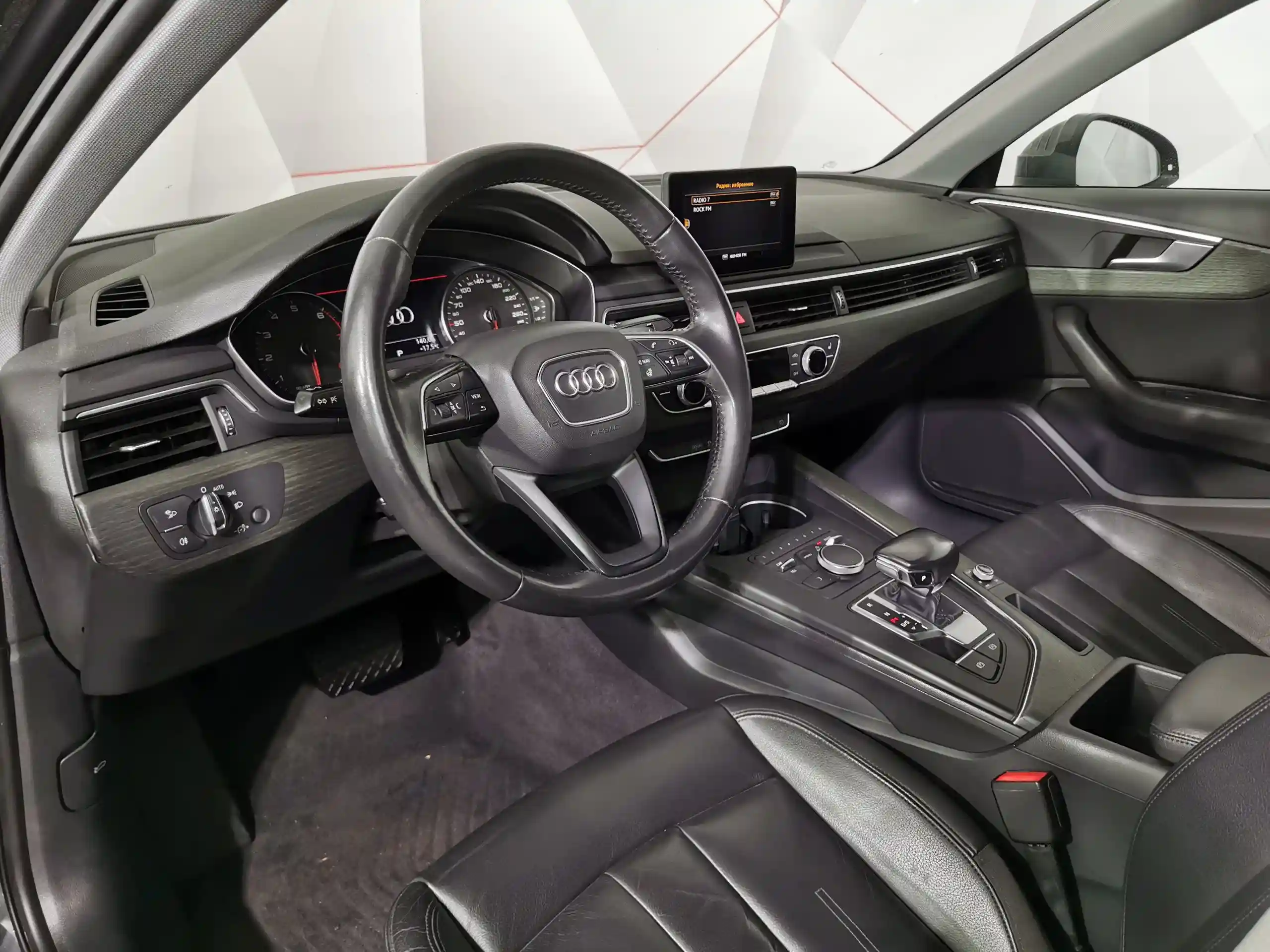 Audi A4 2019