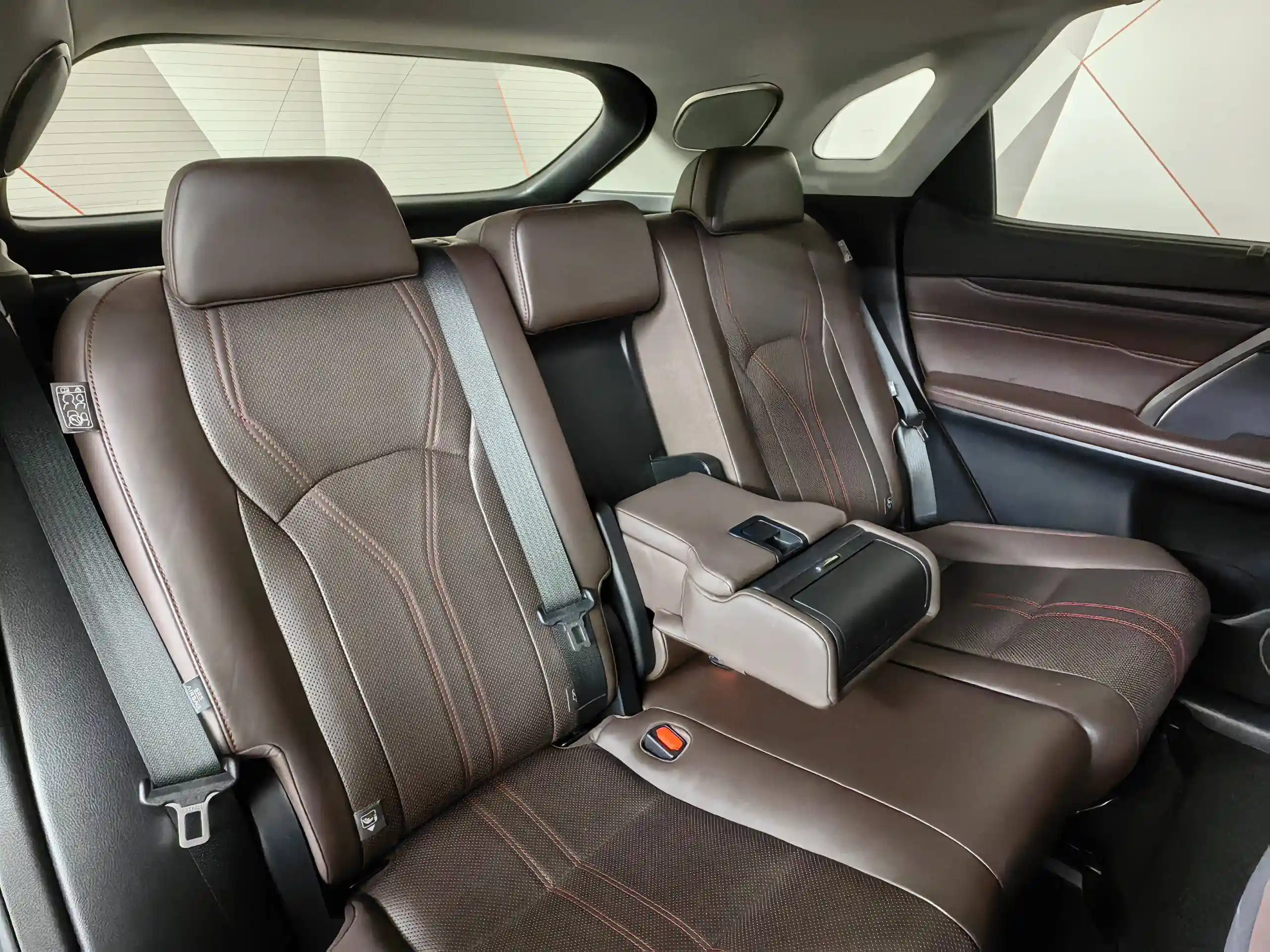 Lexus RX 2021