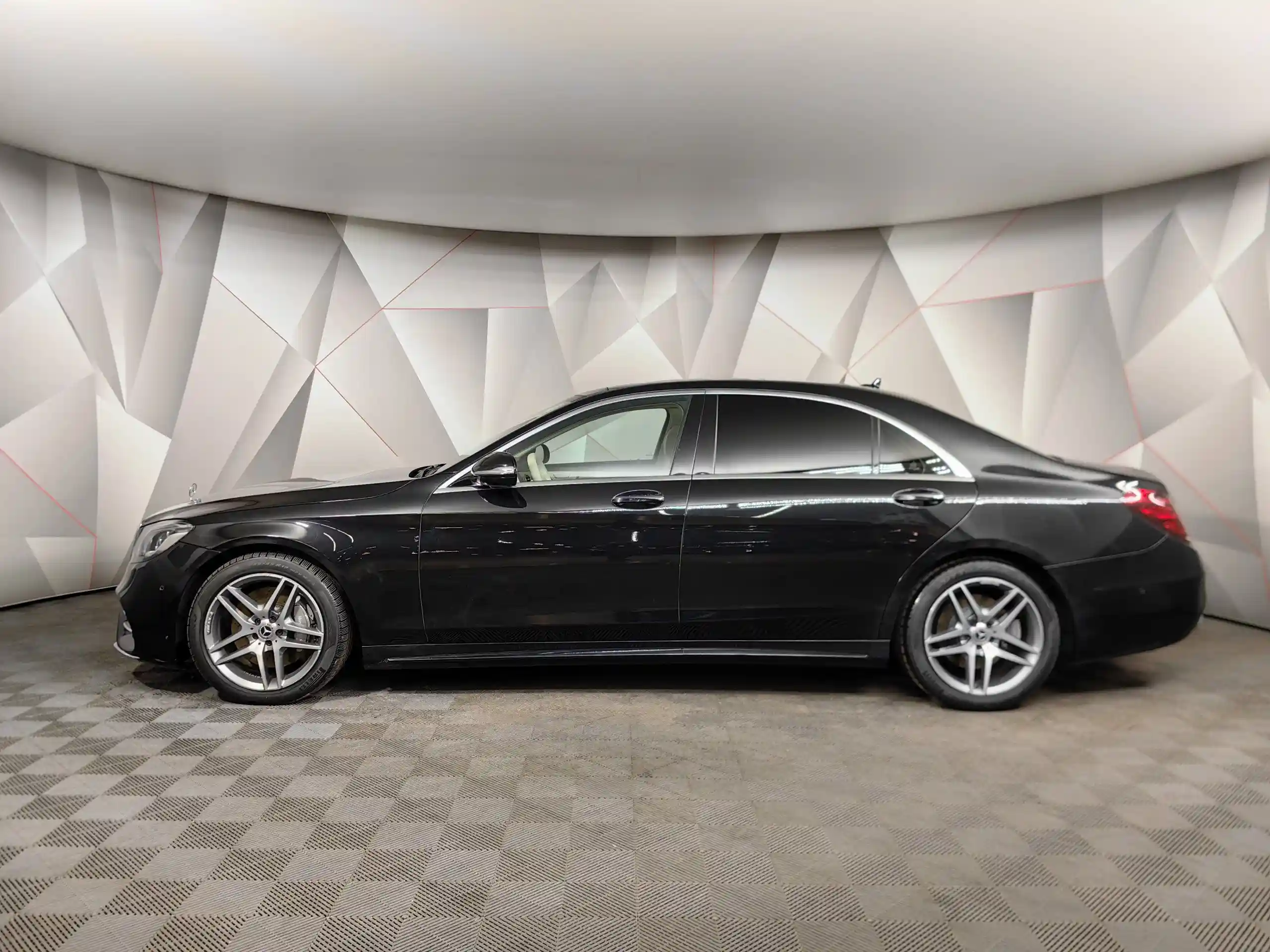 Mercedes-Benz S-Класс 2018