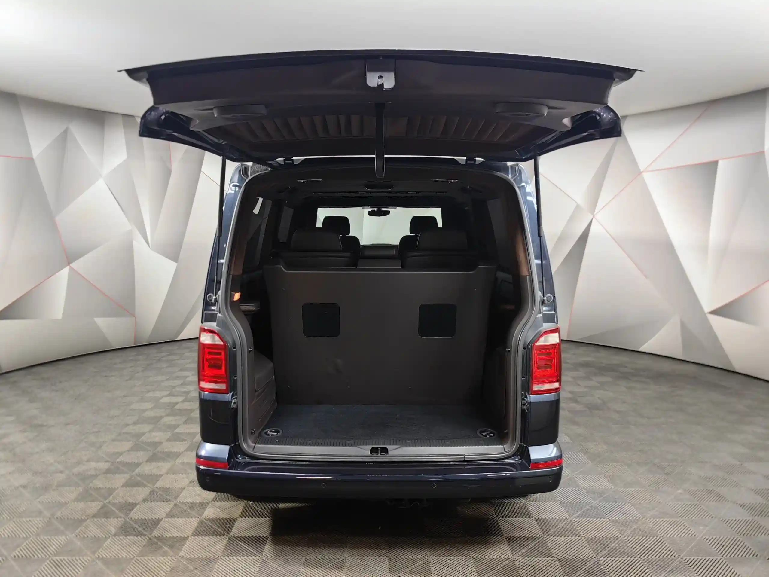 Volkswagen Caravelle 2018