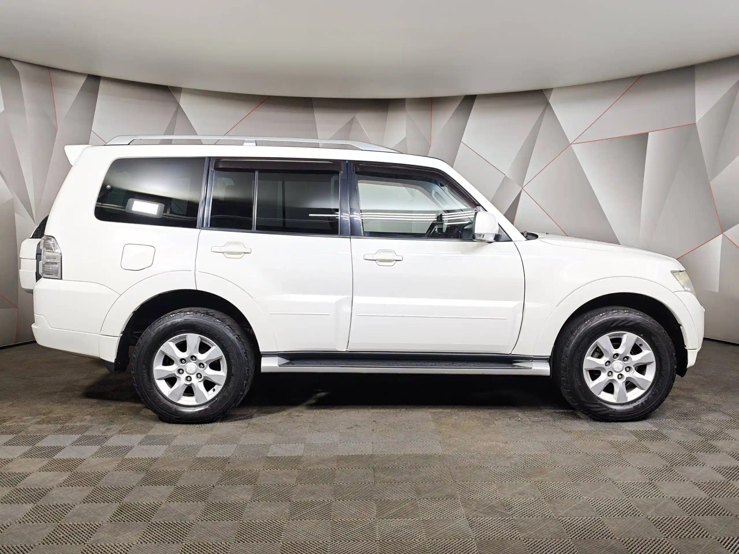Mitsubishi Pajero 2011