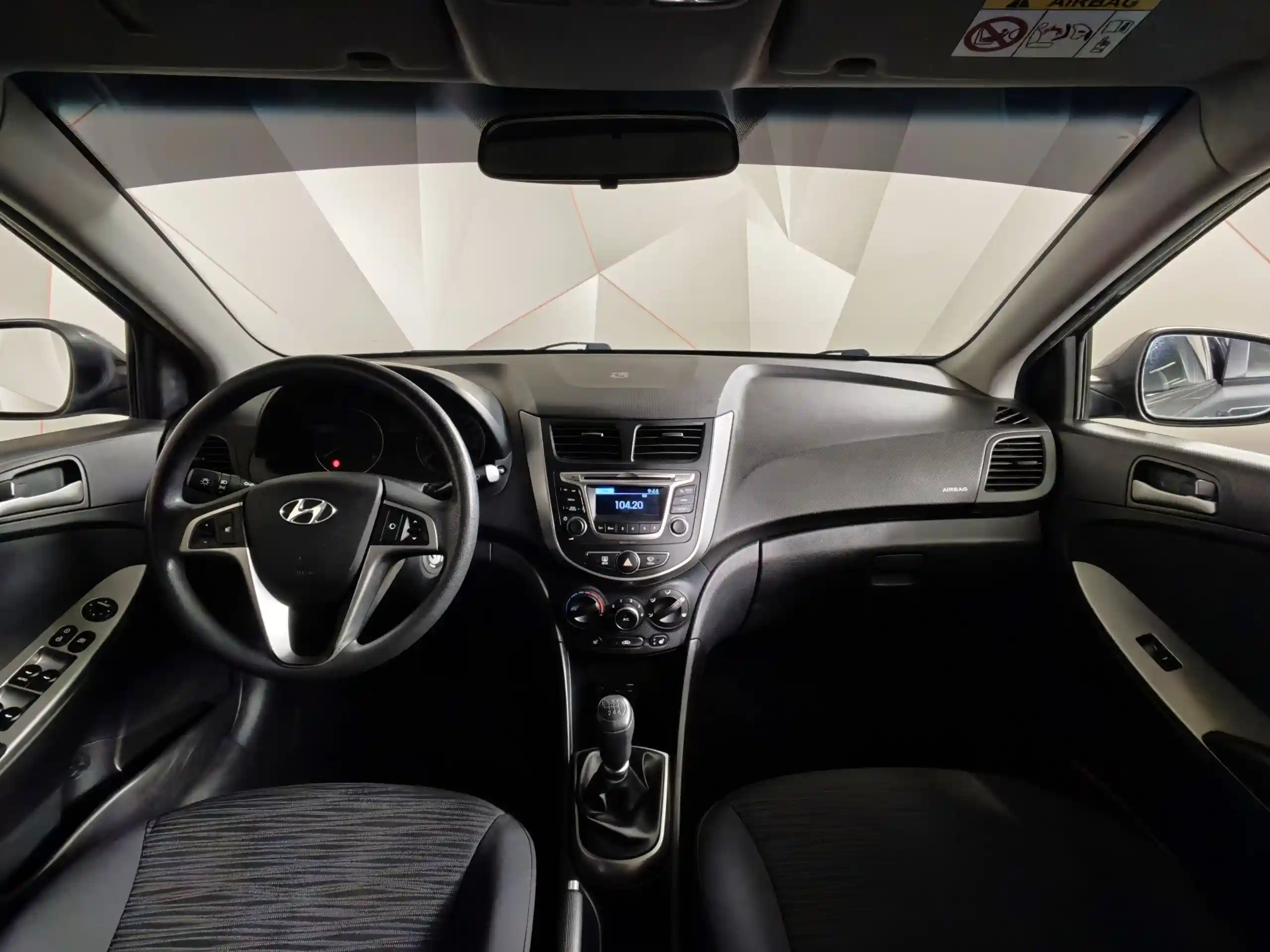 Hyundai Solaris 2016
