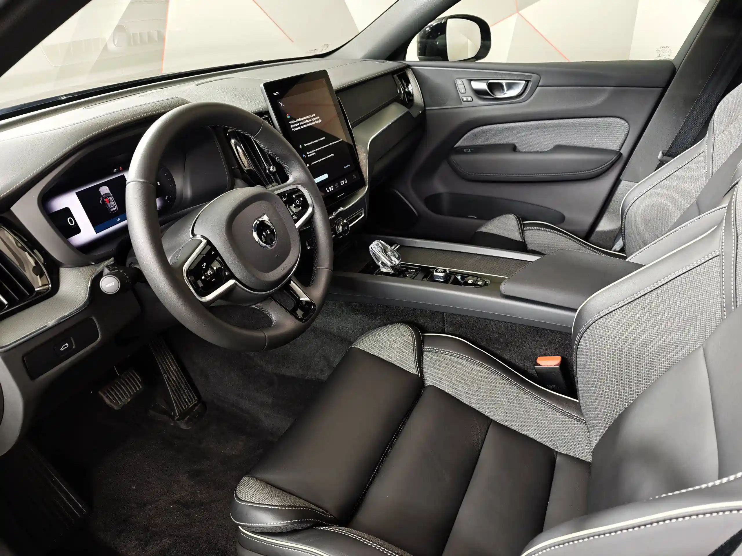 Volvo XC60 2025