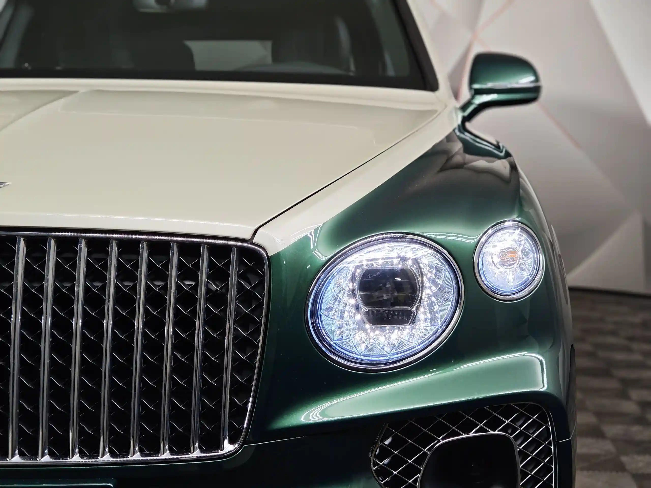 Bentley Bentayga 2023