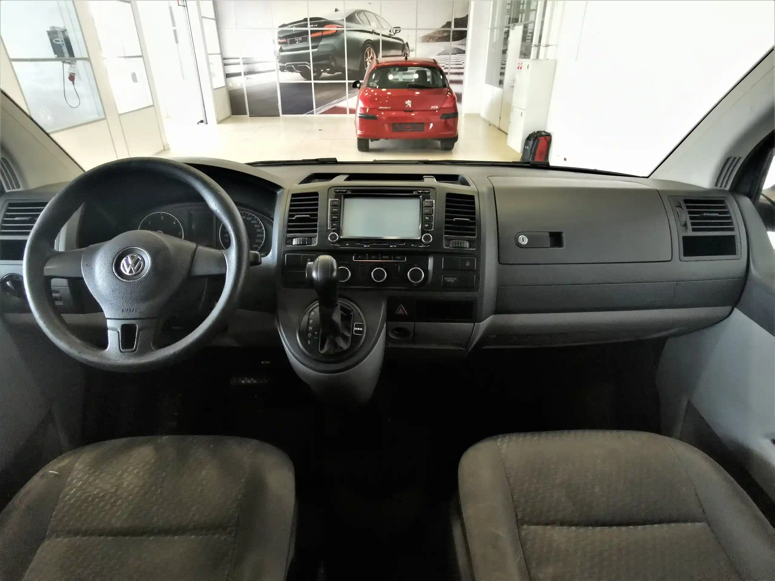 Volkswagen Caravelle 2011
