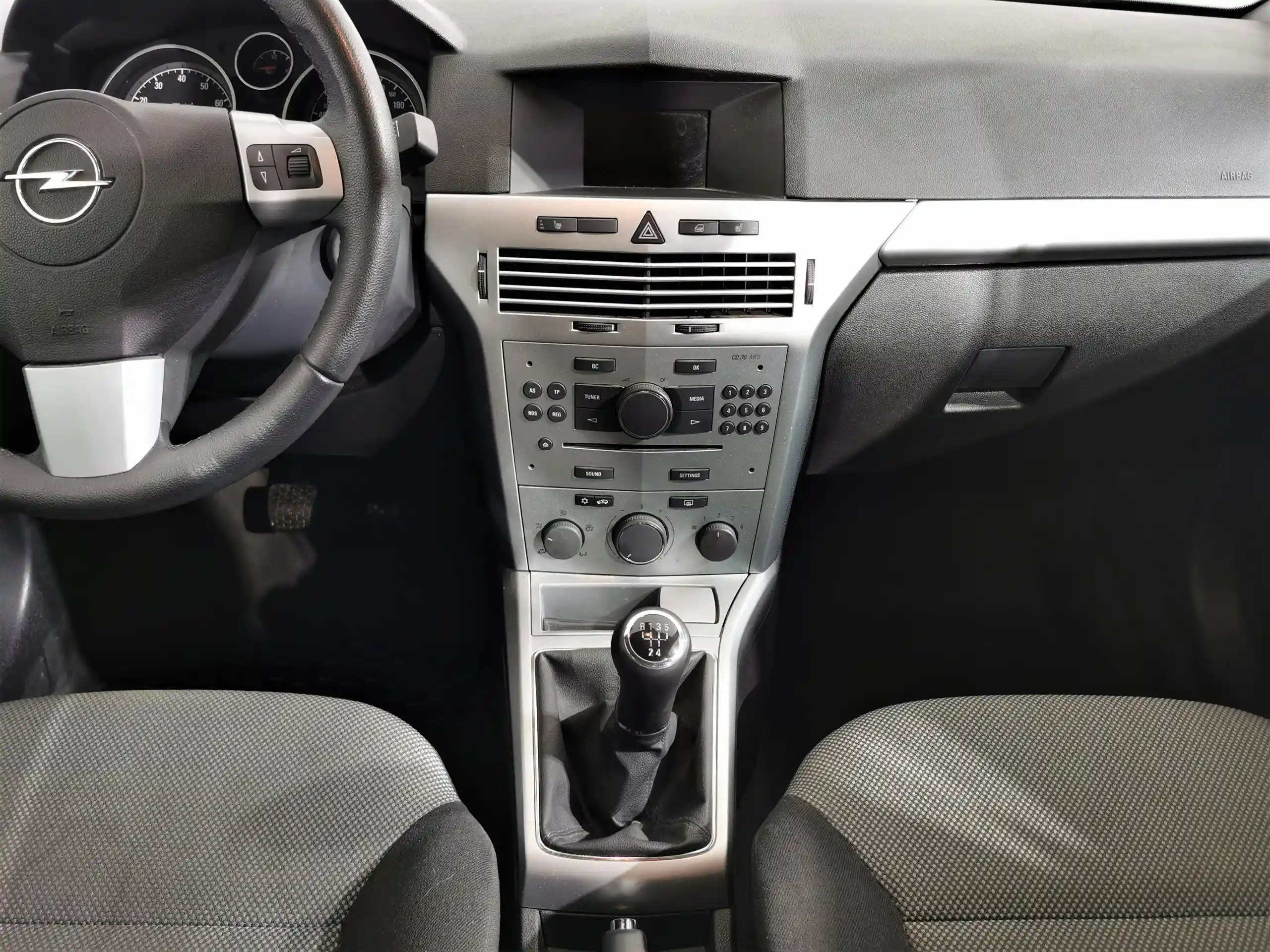Opel Astra 2014
