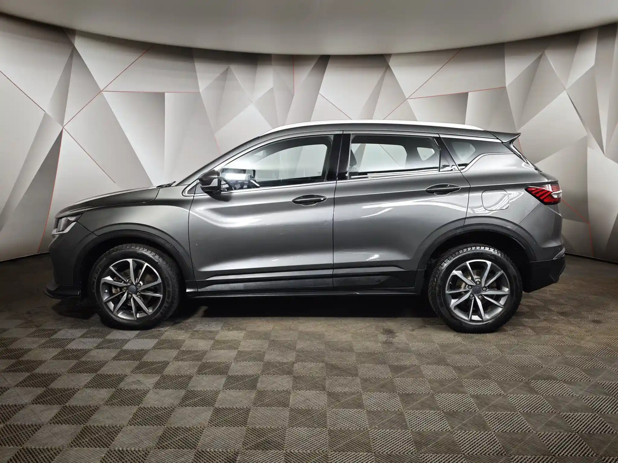 Geely Coolray 2022