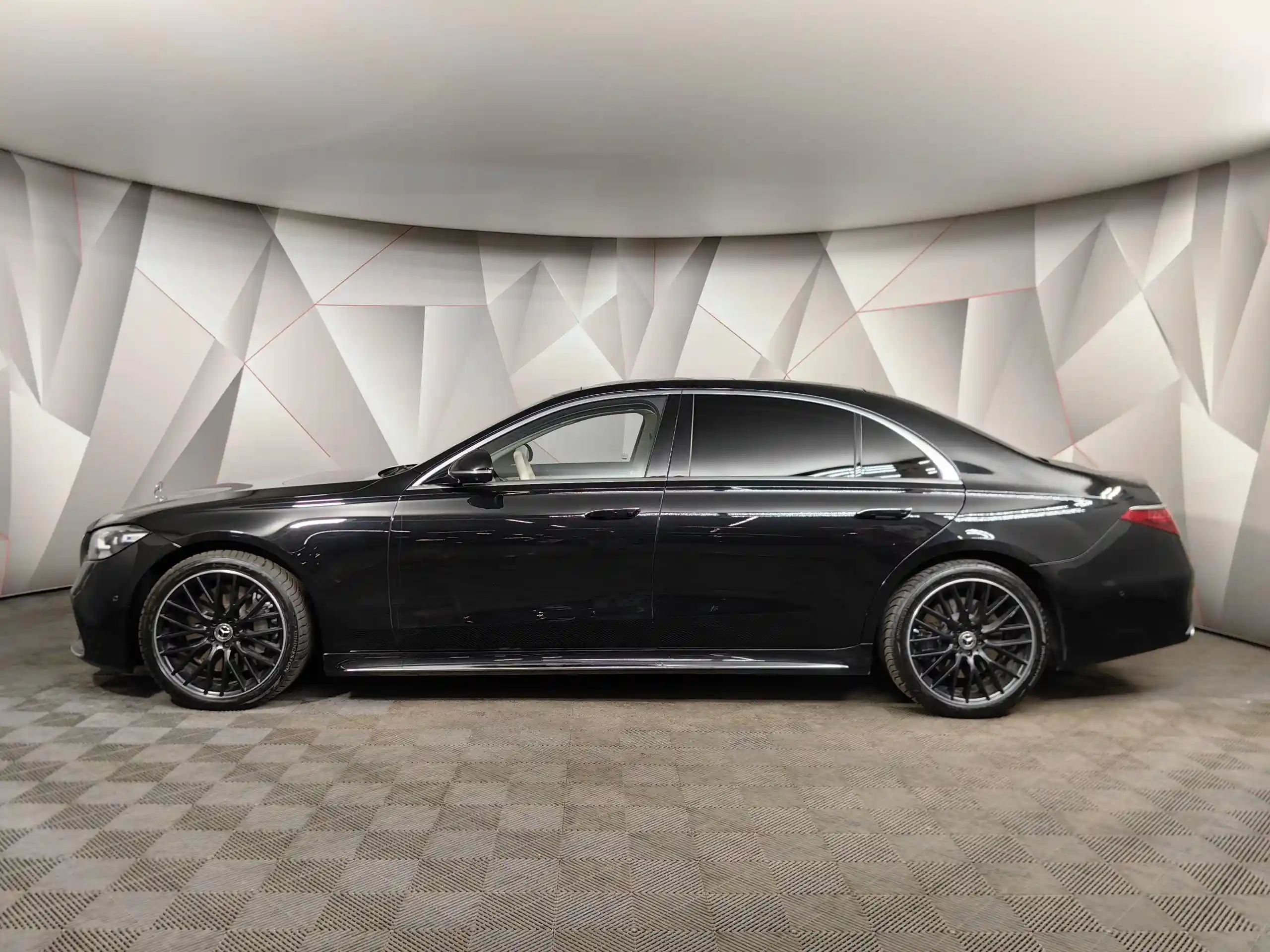 Mercedes-Benz S-Класс 2020