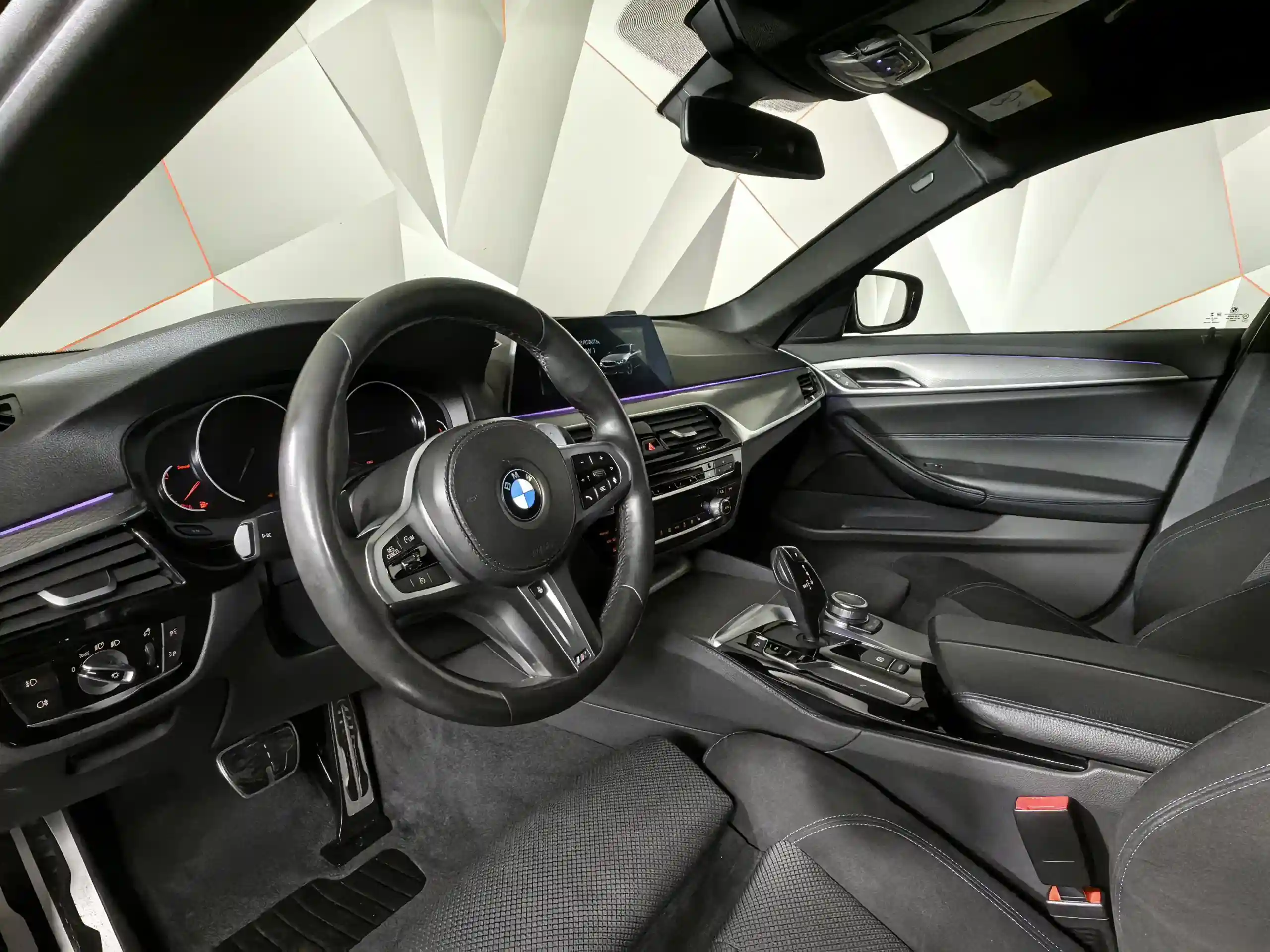 BMW 5 серия 2019