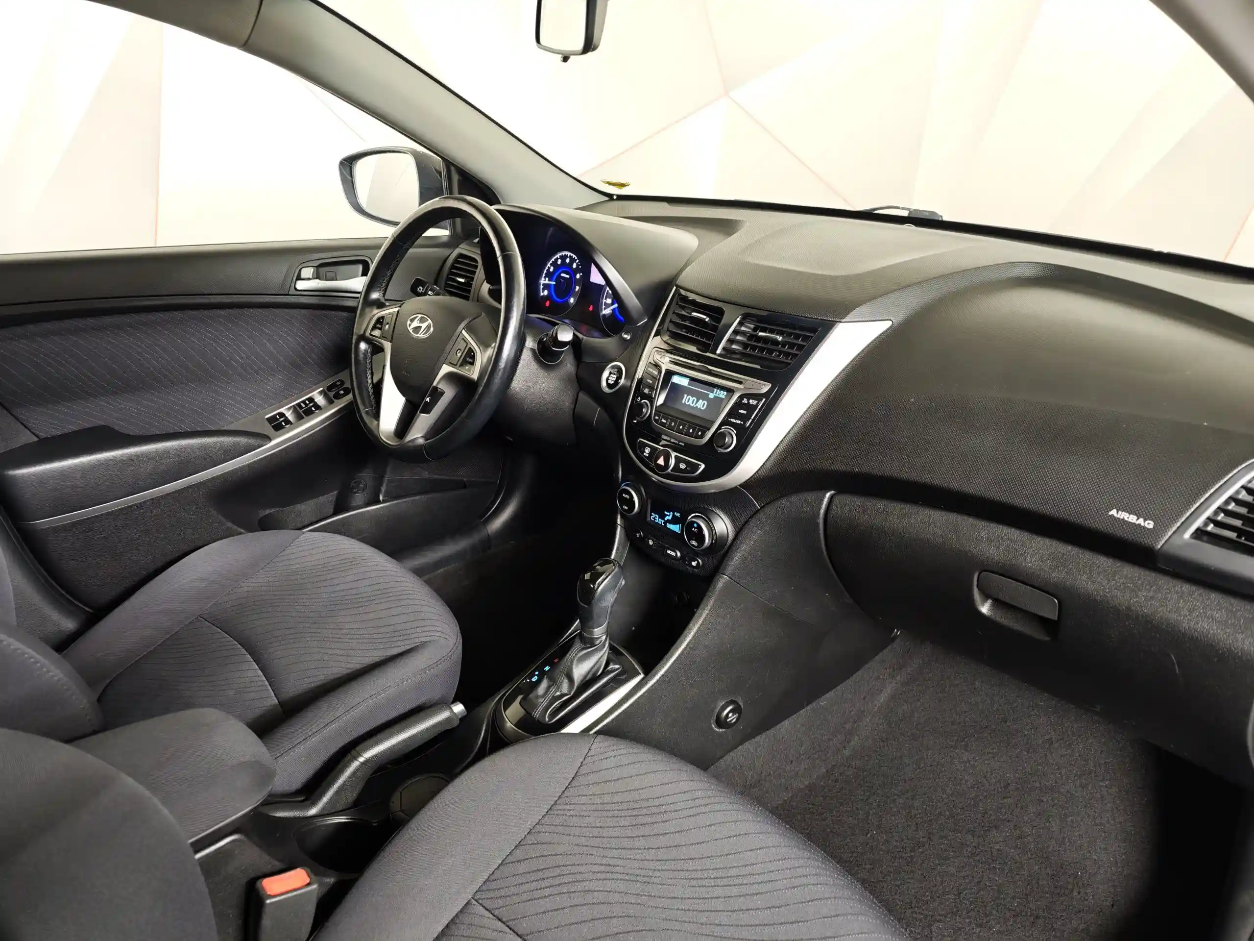 Hyundai Solaris 2016