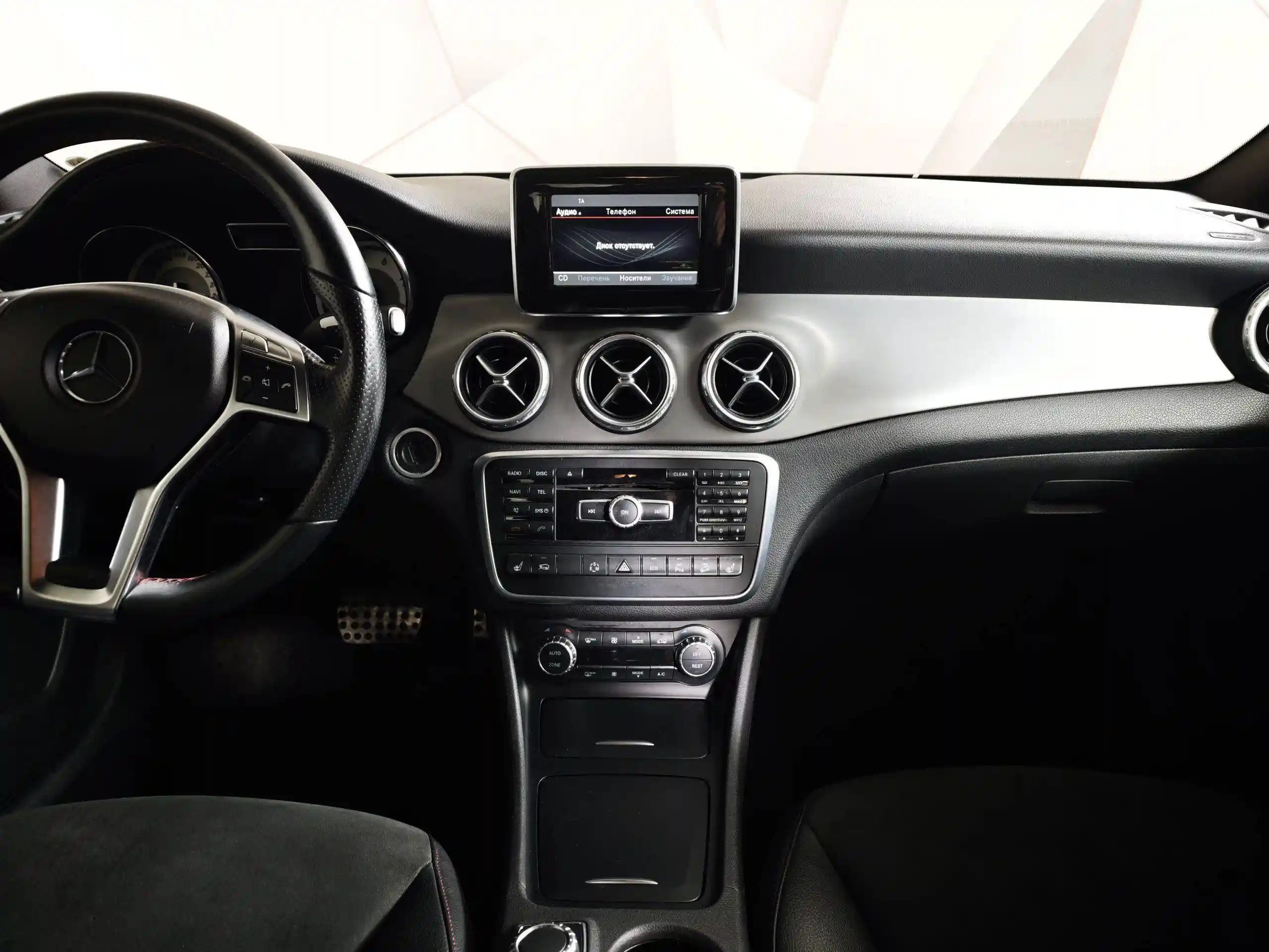 Mercedes-Benz GLA 2014