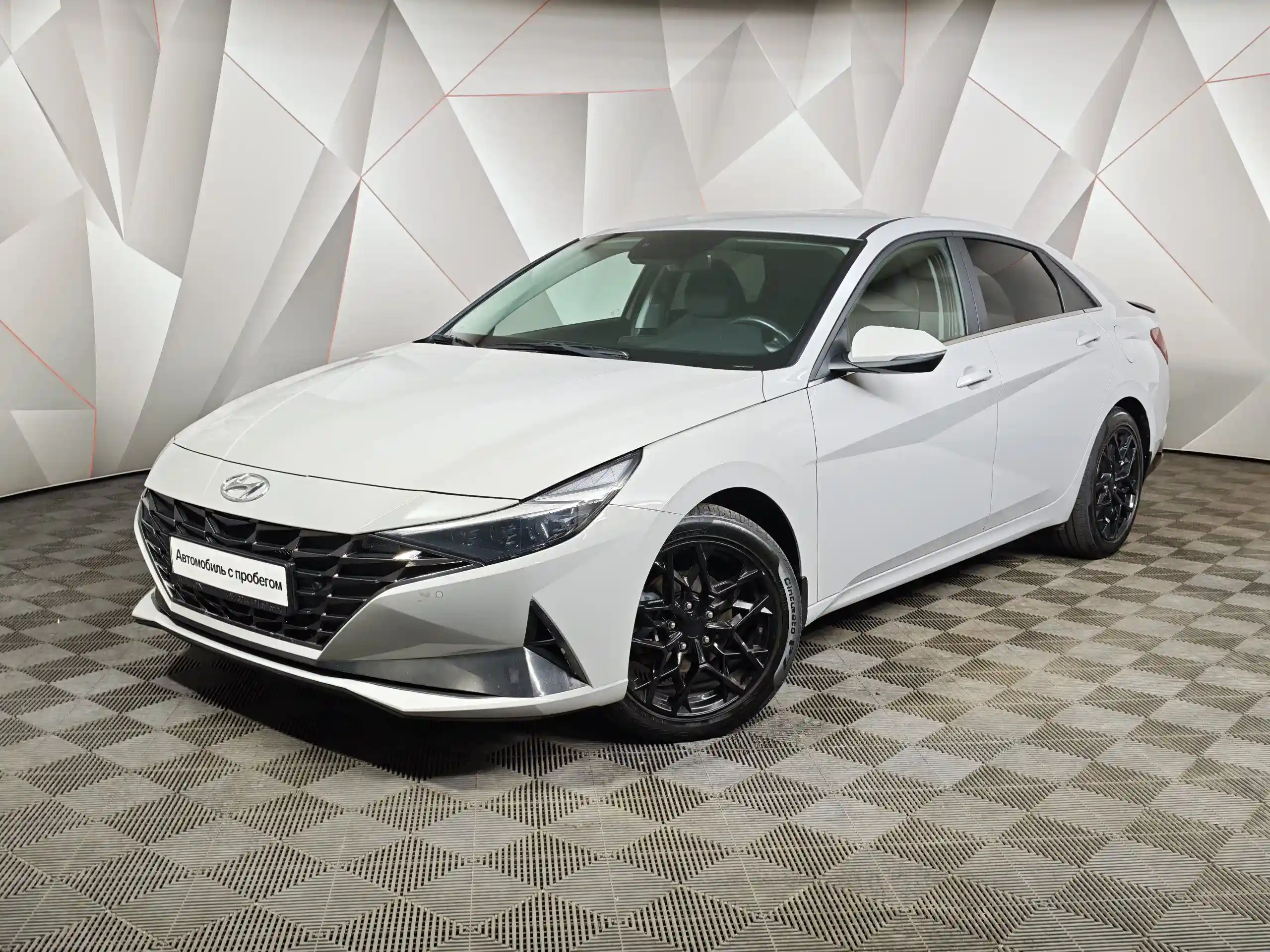 Hyundai Elantra 2022
