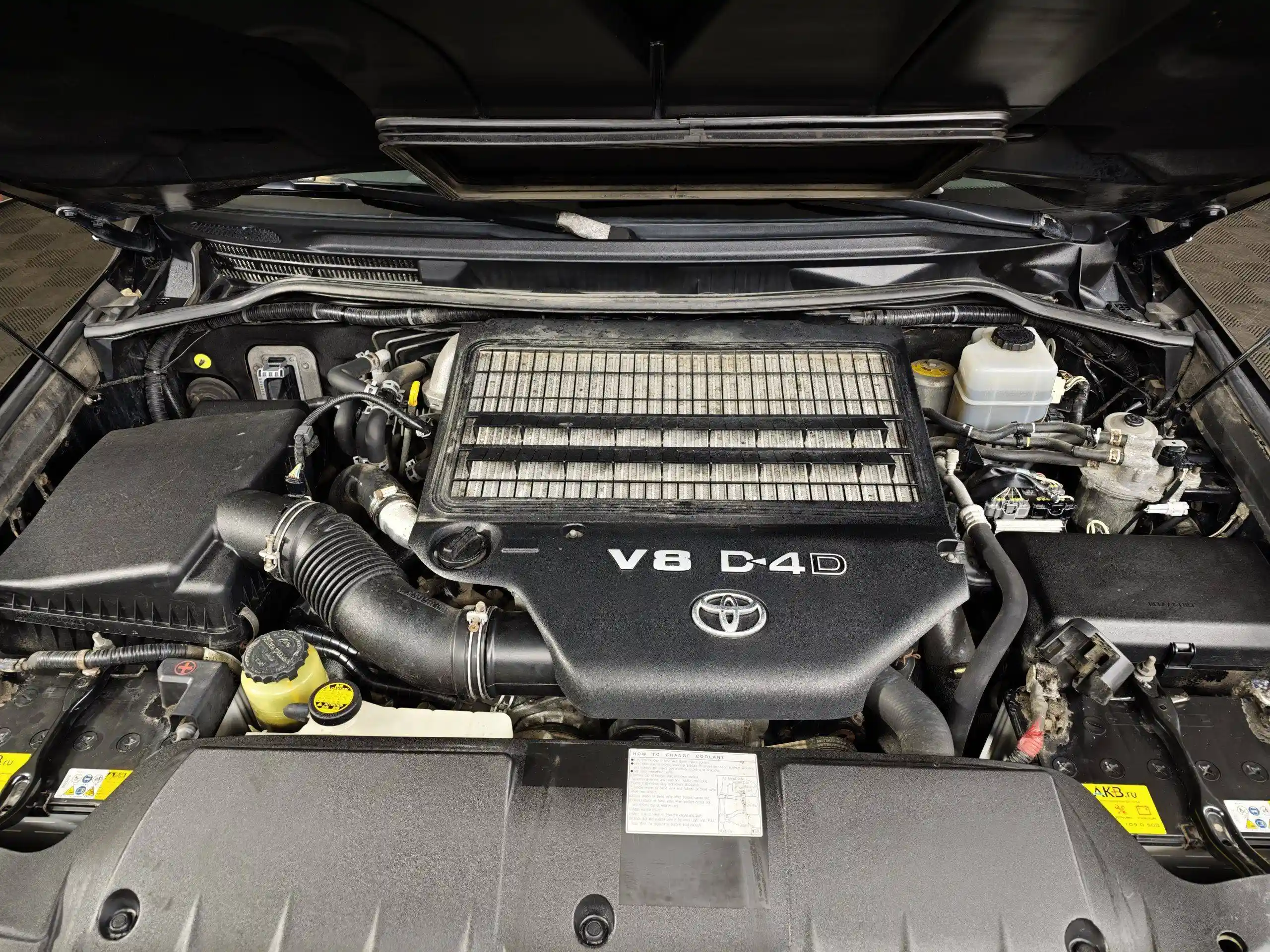 Toyota Land Cruiser 2010