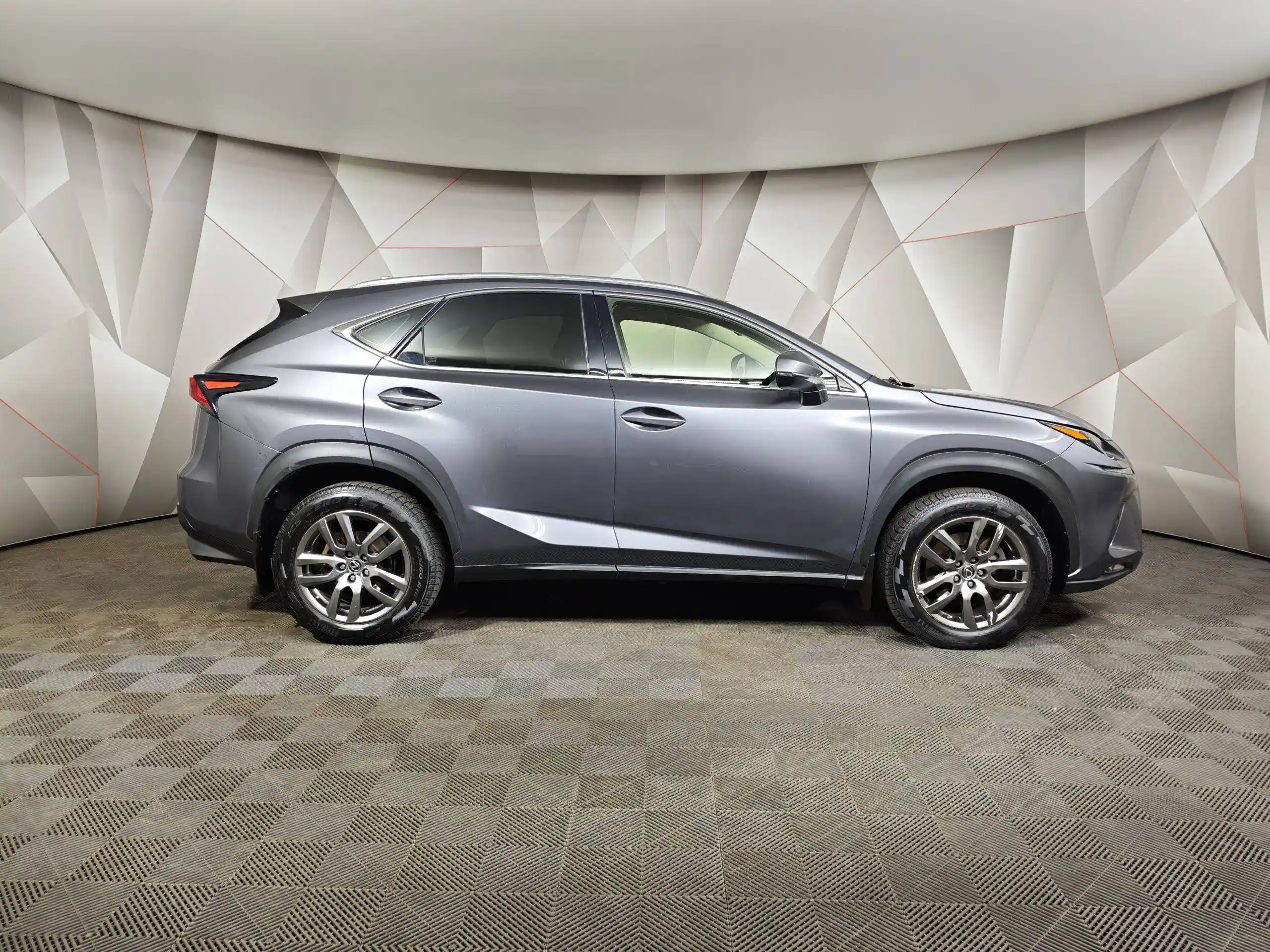 Lexus NX 2021