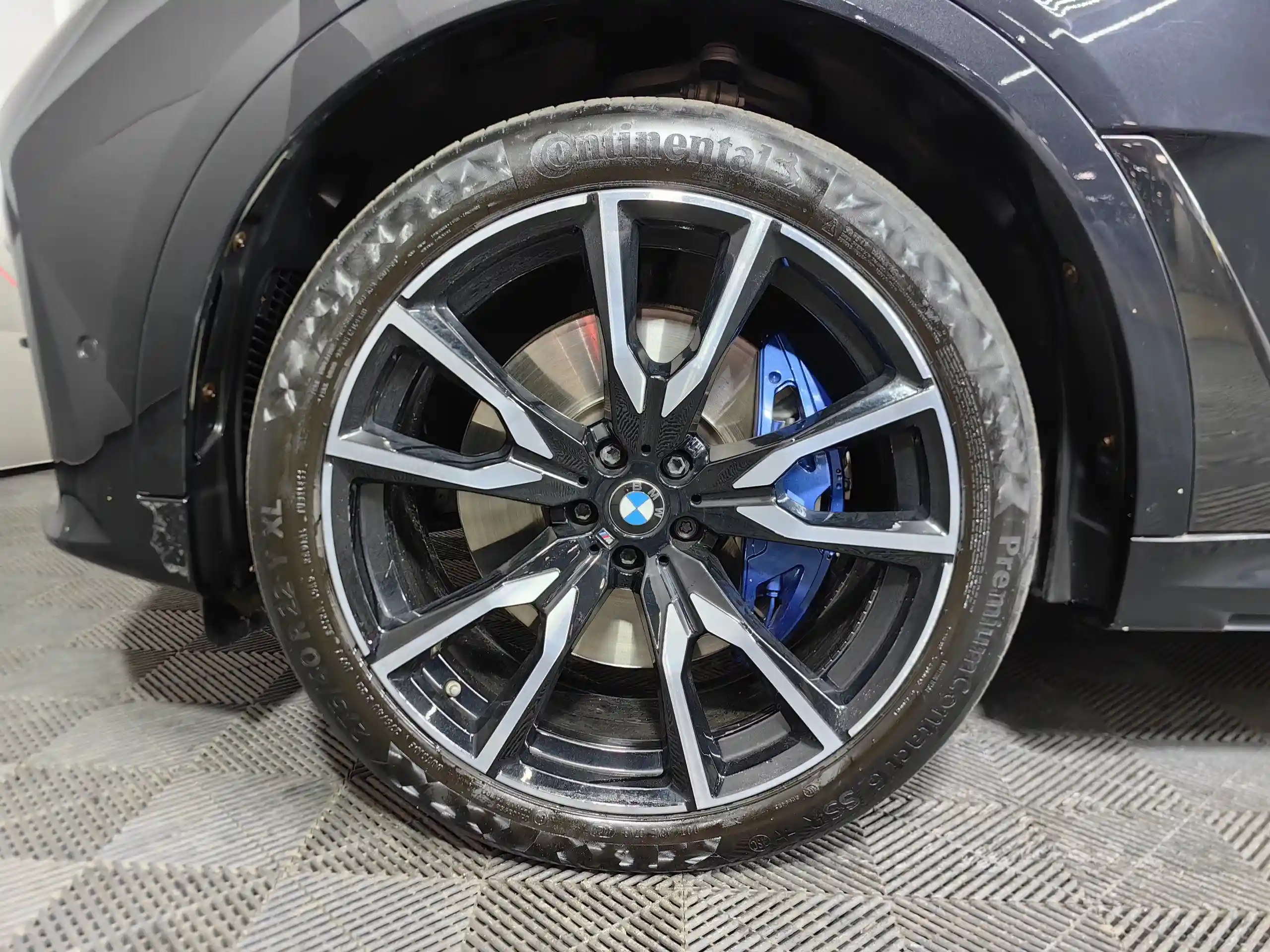 BMW X7 2021