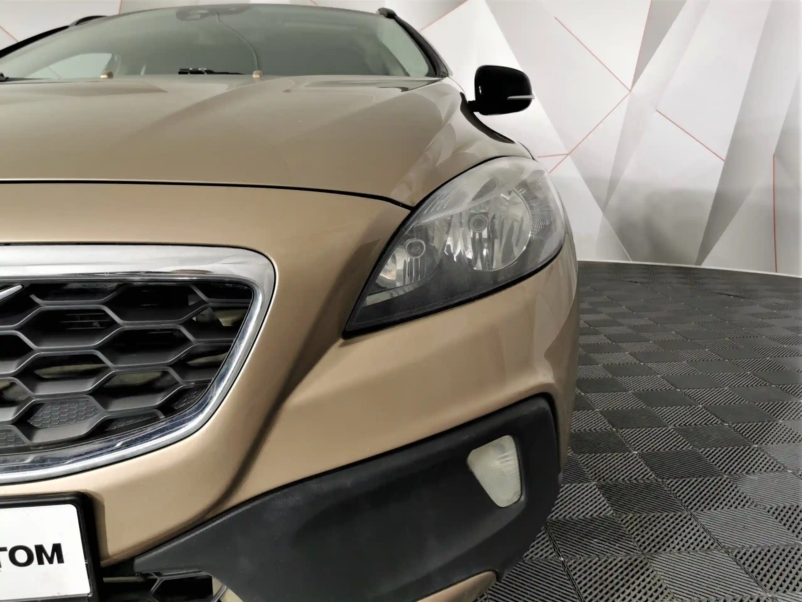 Volvo V40 2014