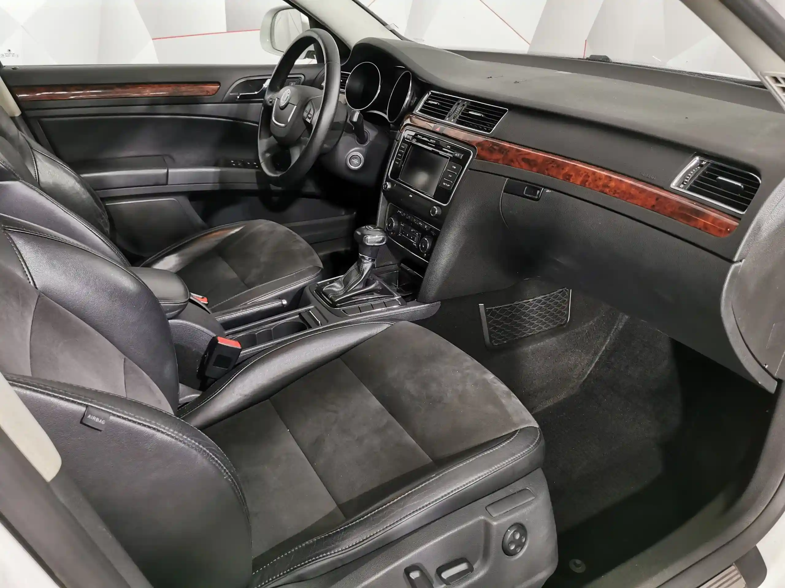 Skoda Superb 2011
