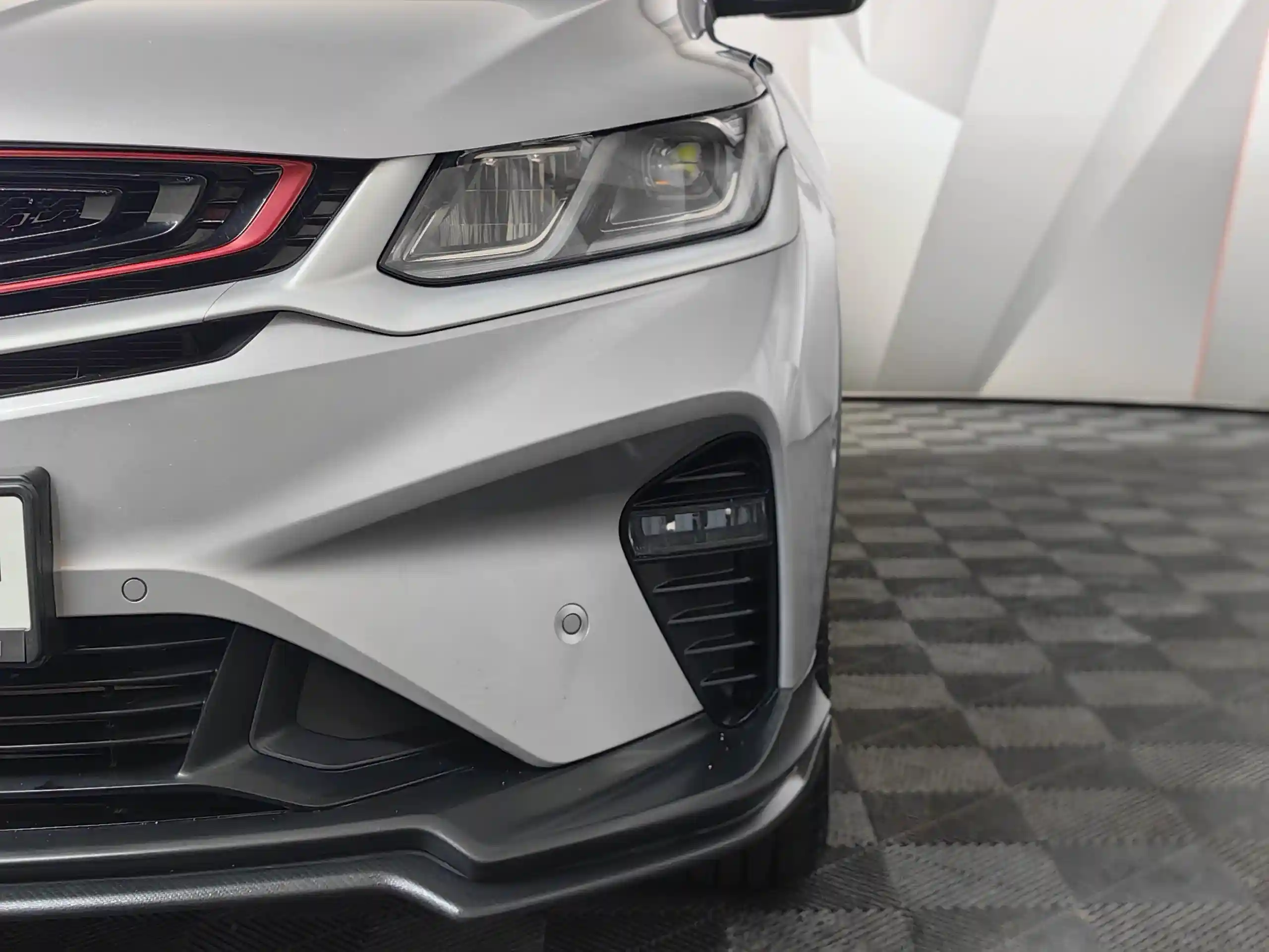 Geely Coolray 2023