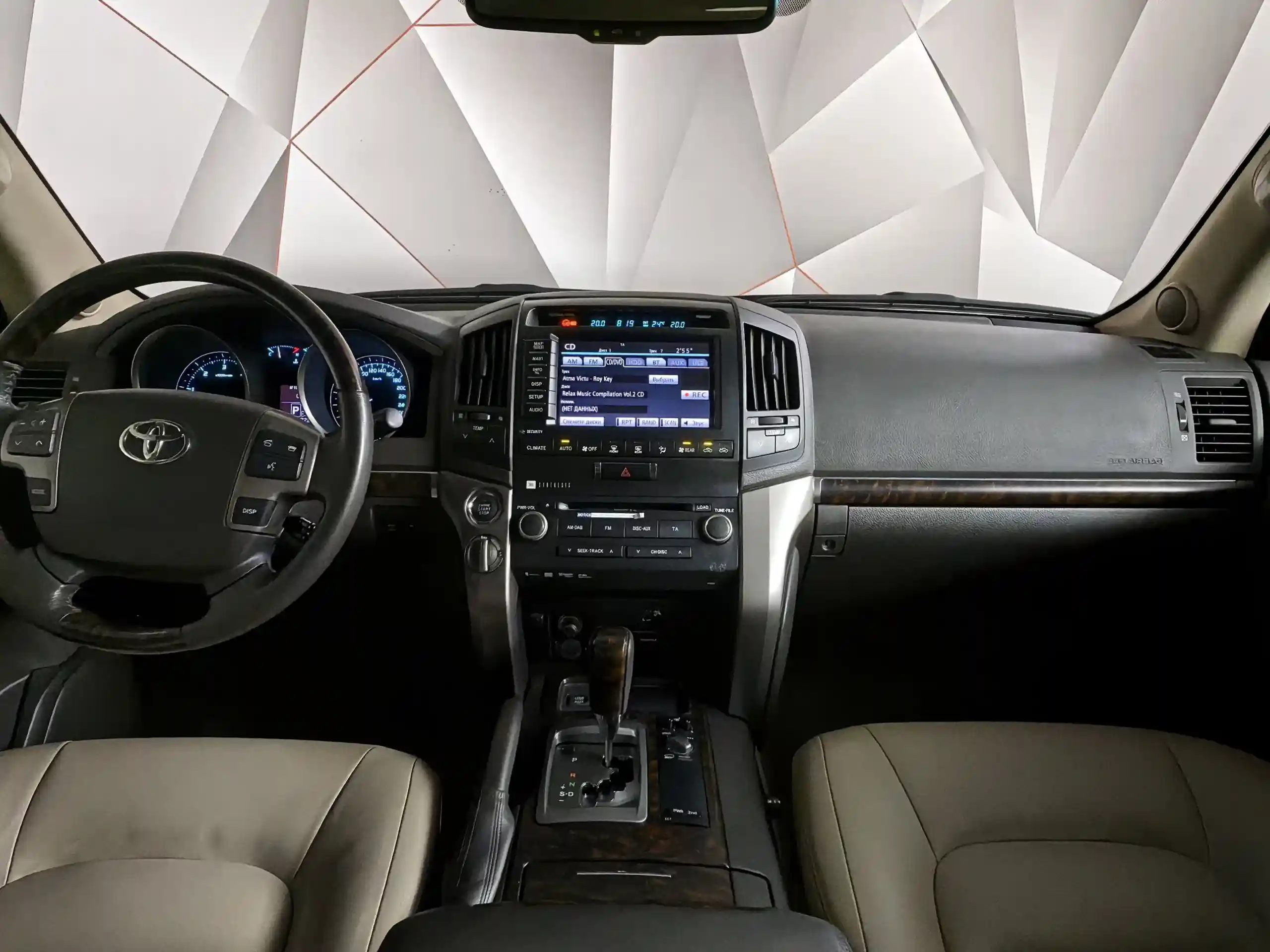 Toyota Land Cruiser 2011
