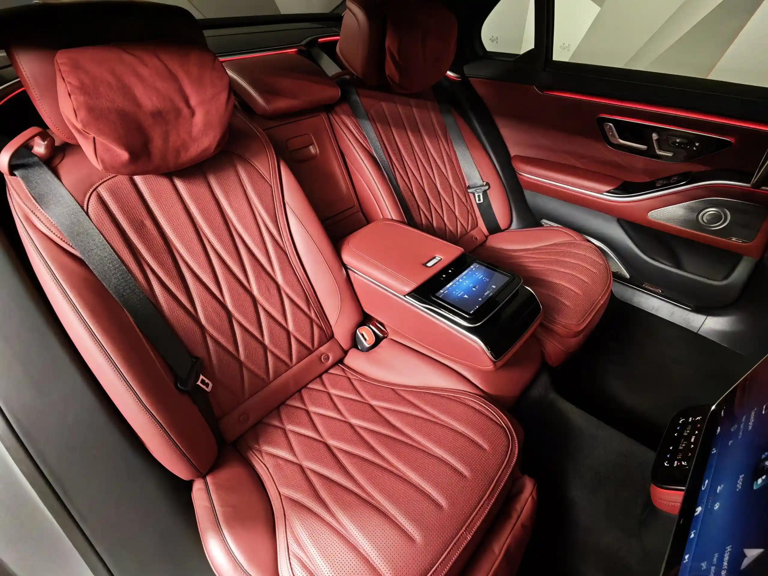 Mercedes-Benz S-Класс 2024
