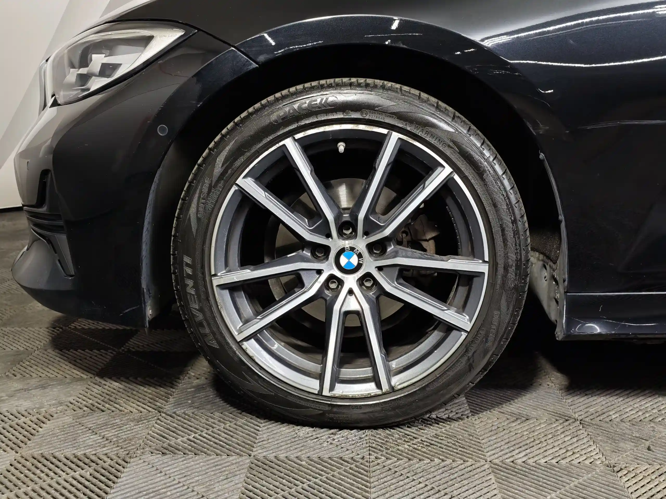 BMW 3 серия 2021