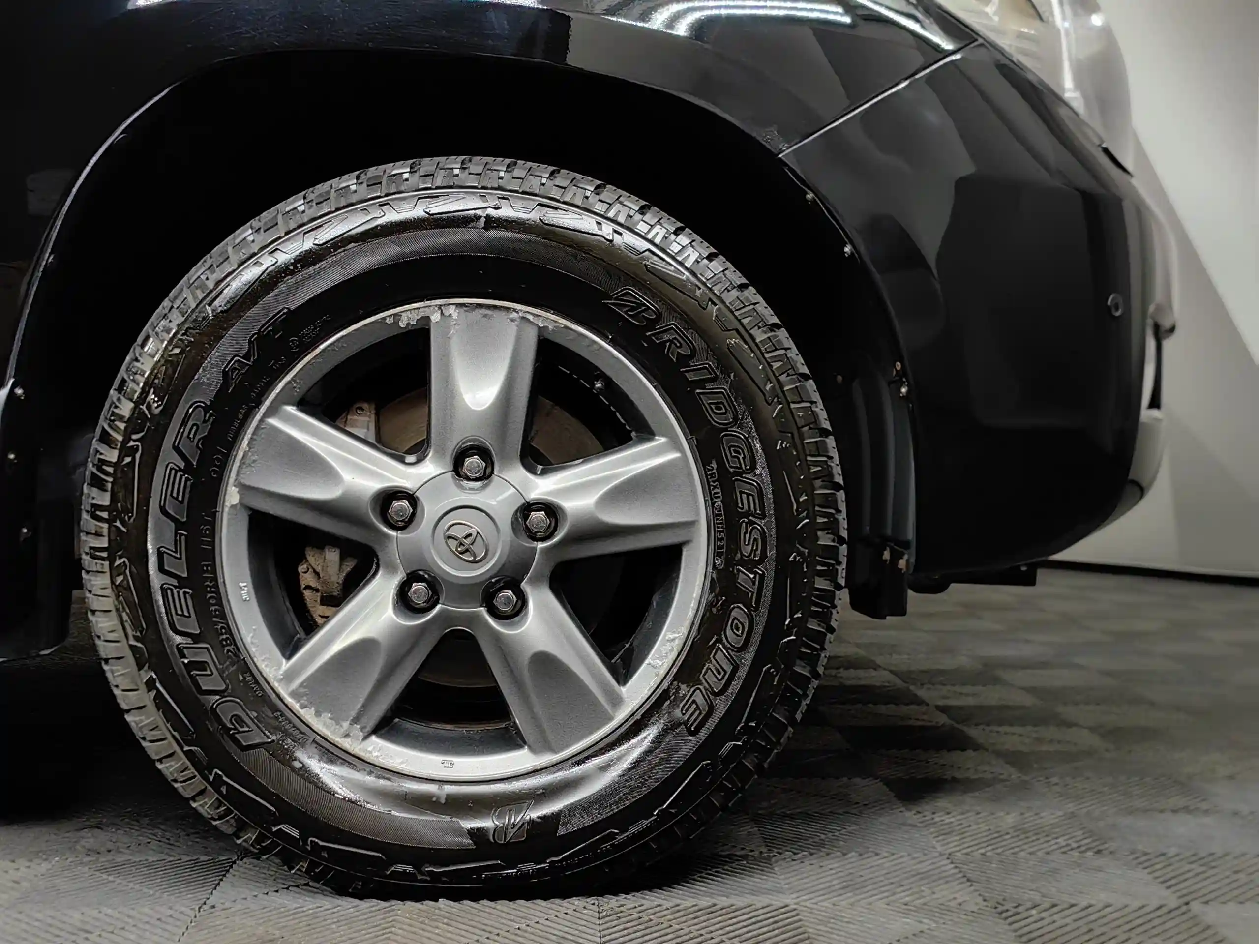 Toyota Land Cruiser 2011