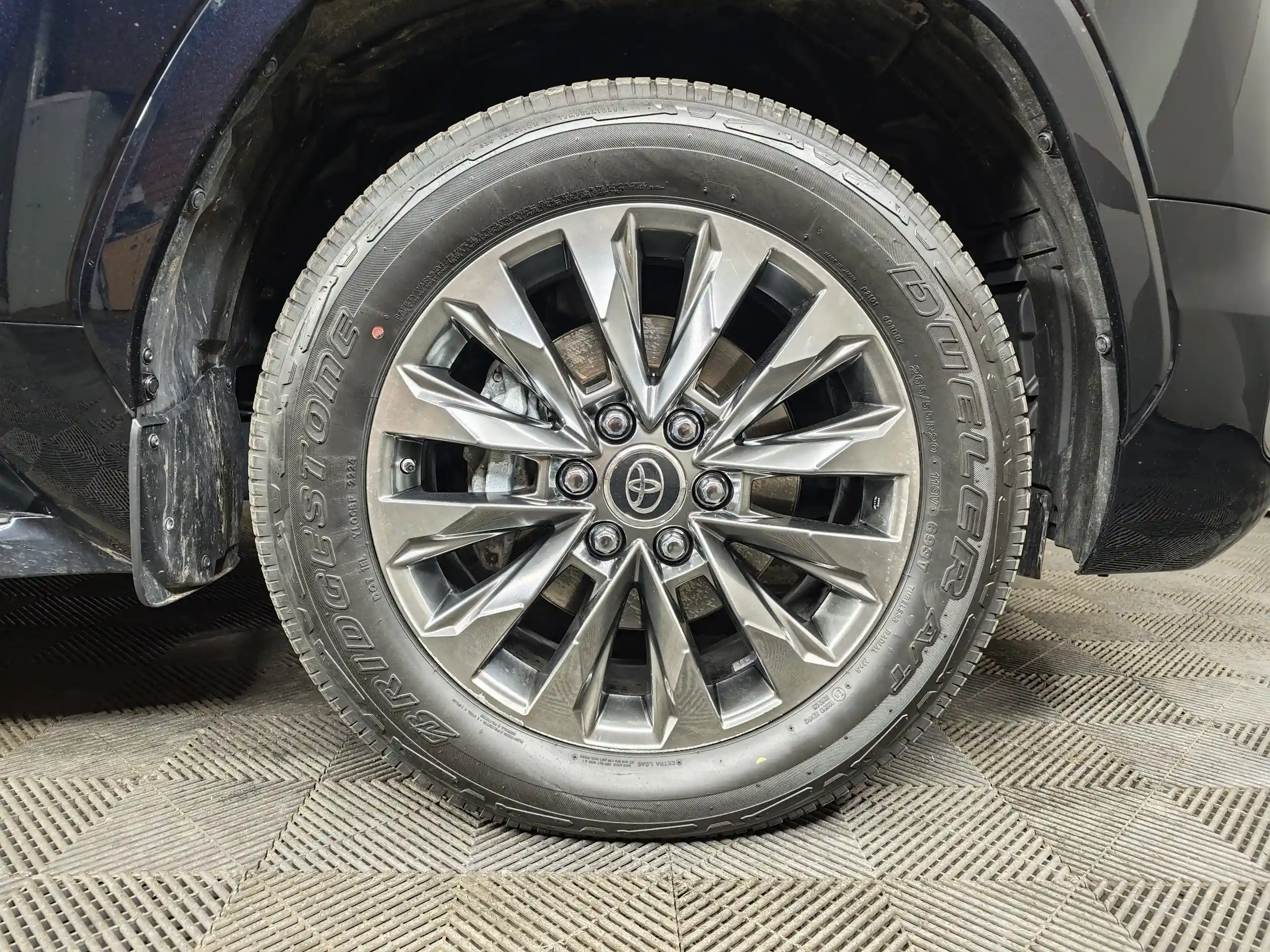 Toyota Land Cruiser 2024
