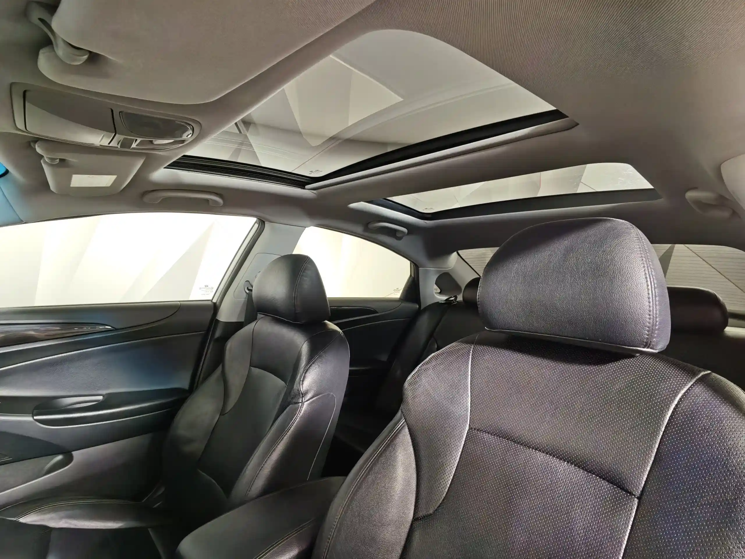 Hyundai Sonata 2011