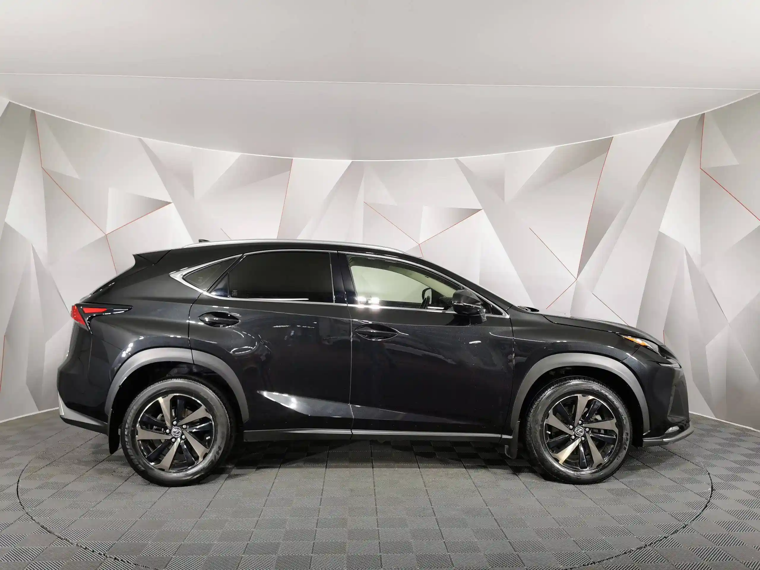 Lexus NX 2021