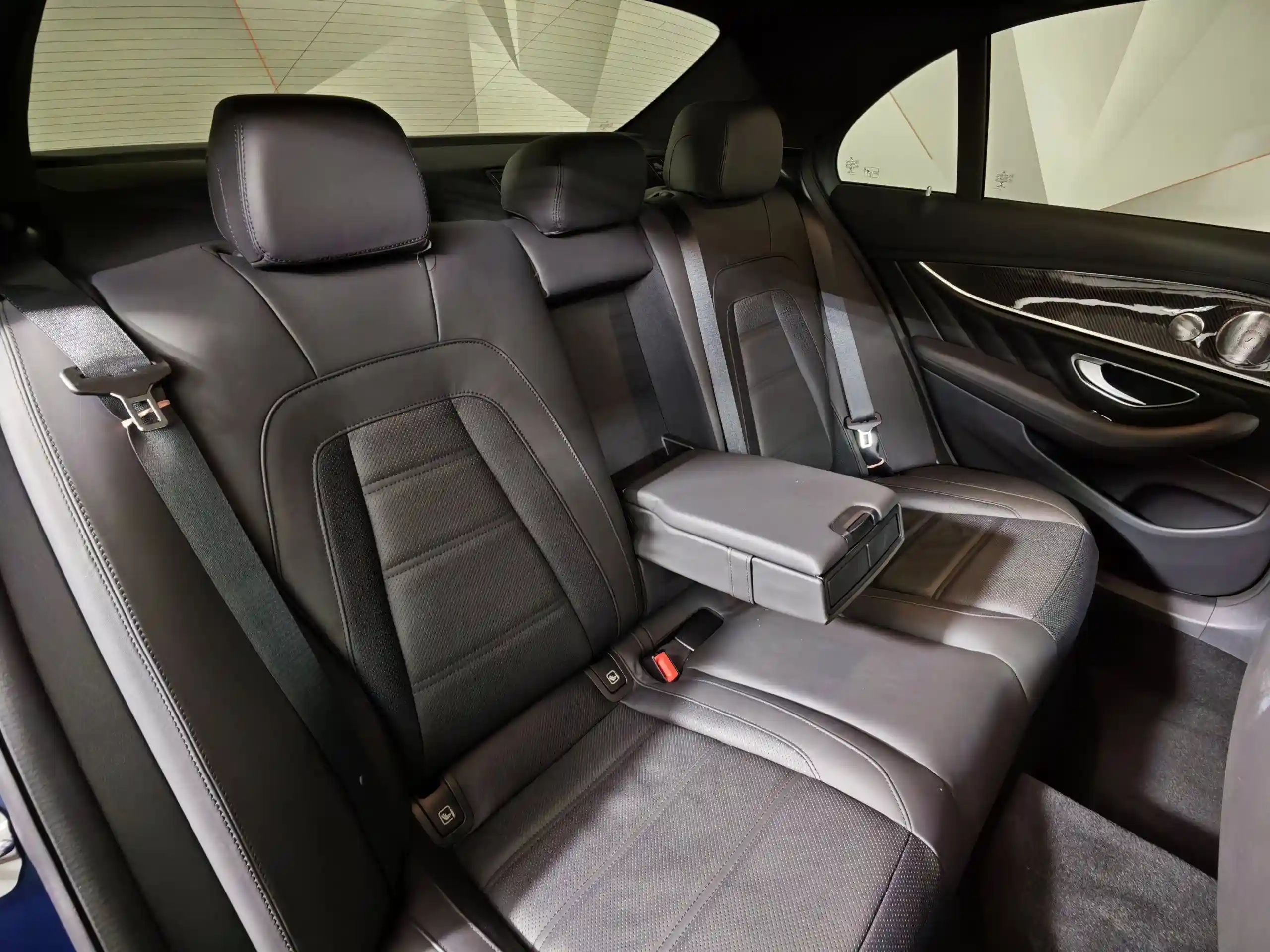 Mercedes-Benz E-Класс 2020