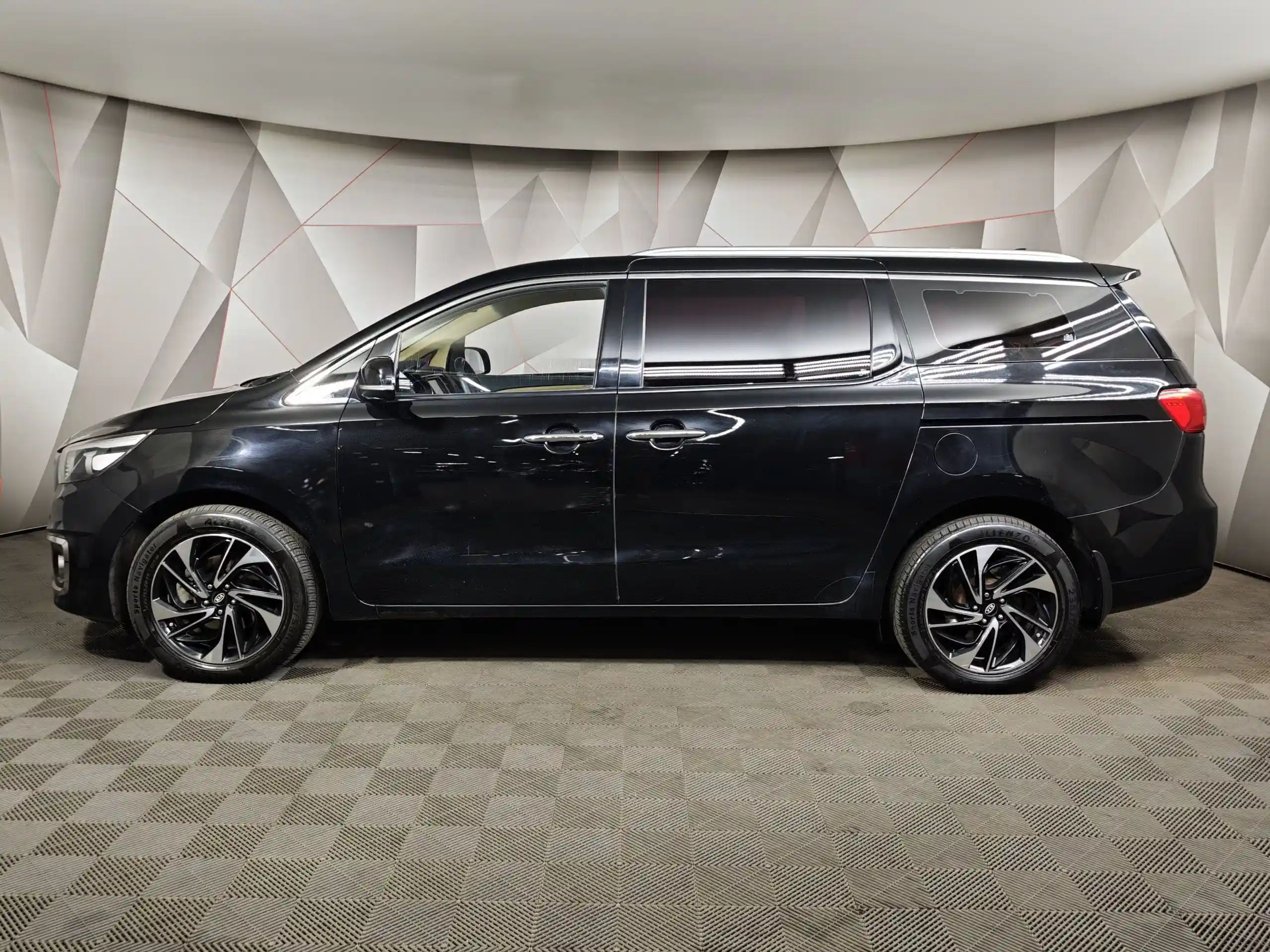 Kia Carnival 2016