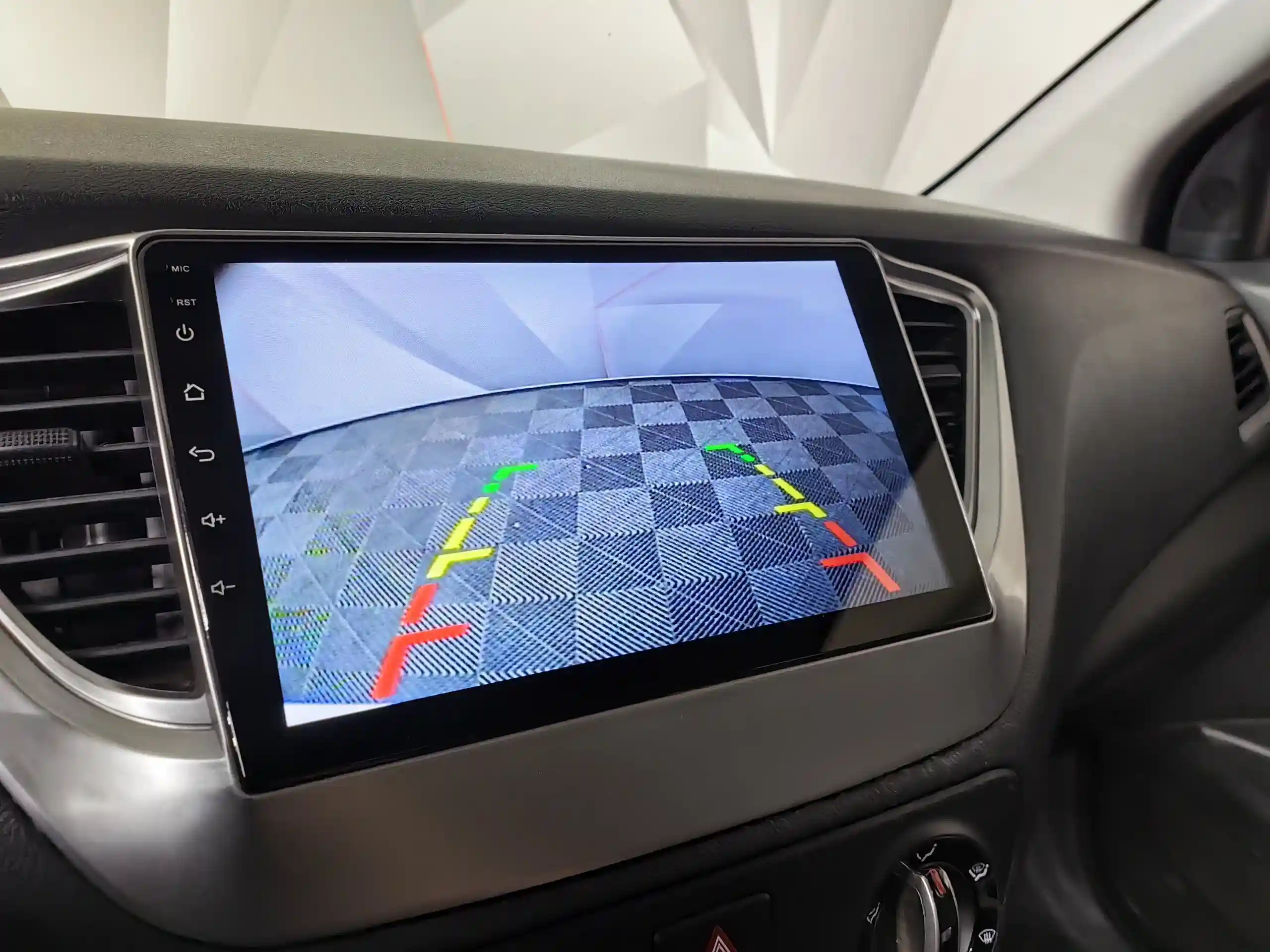 Hyundai Solaris 2018