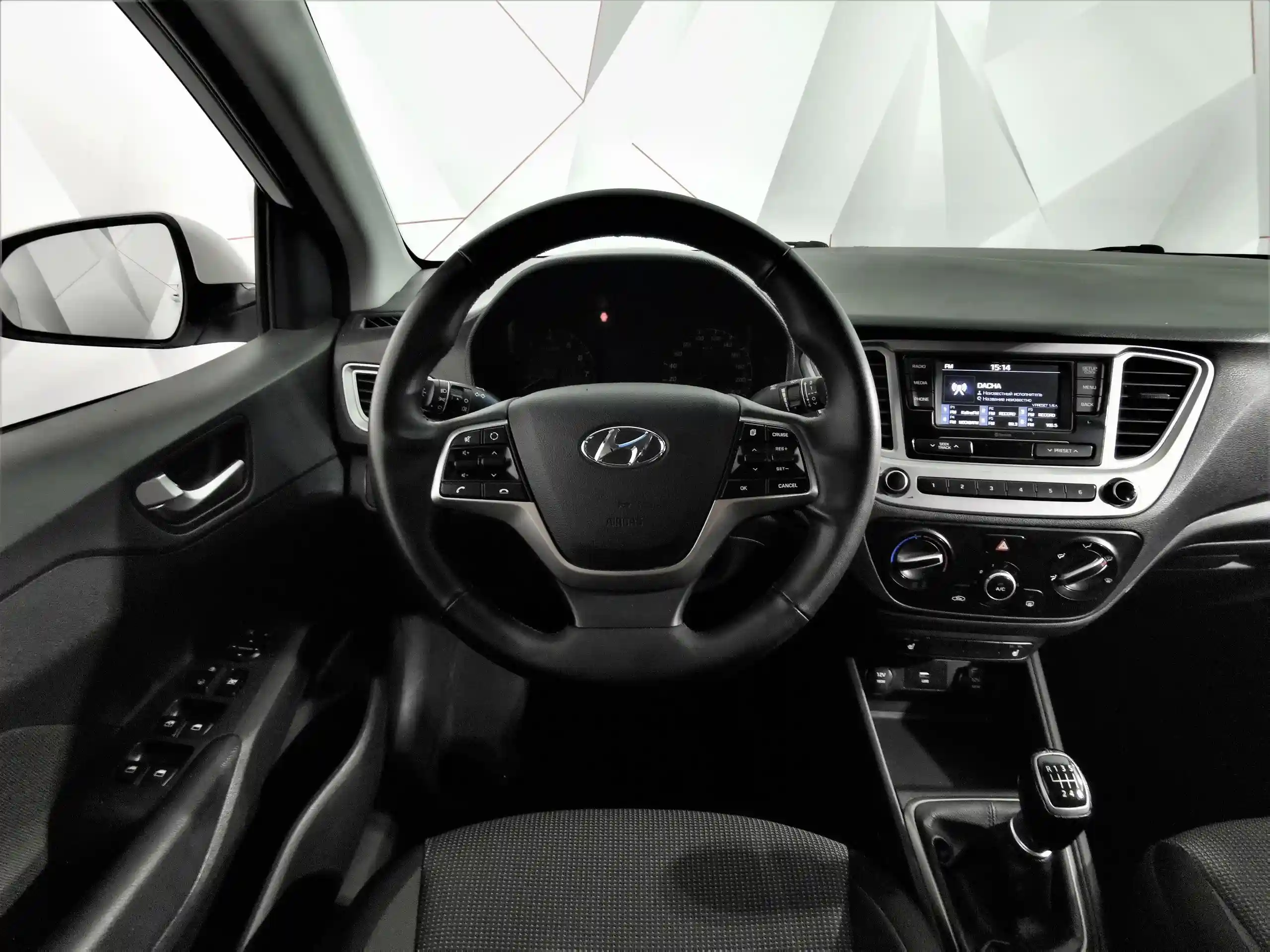 Hyundai Solaris 2022