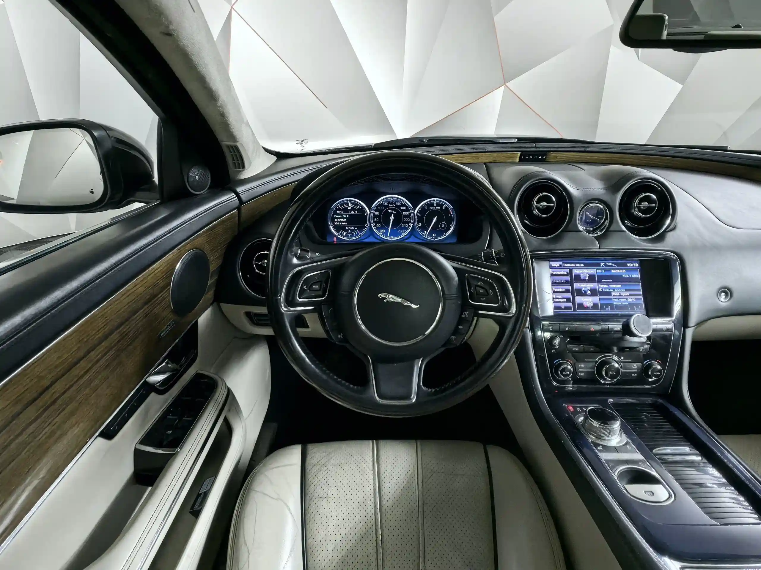 Jaguar XJ 2013