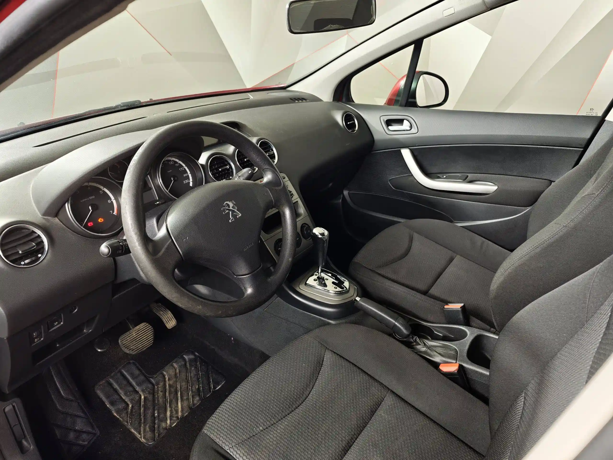 Peugeot 408 2012