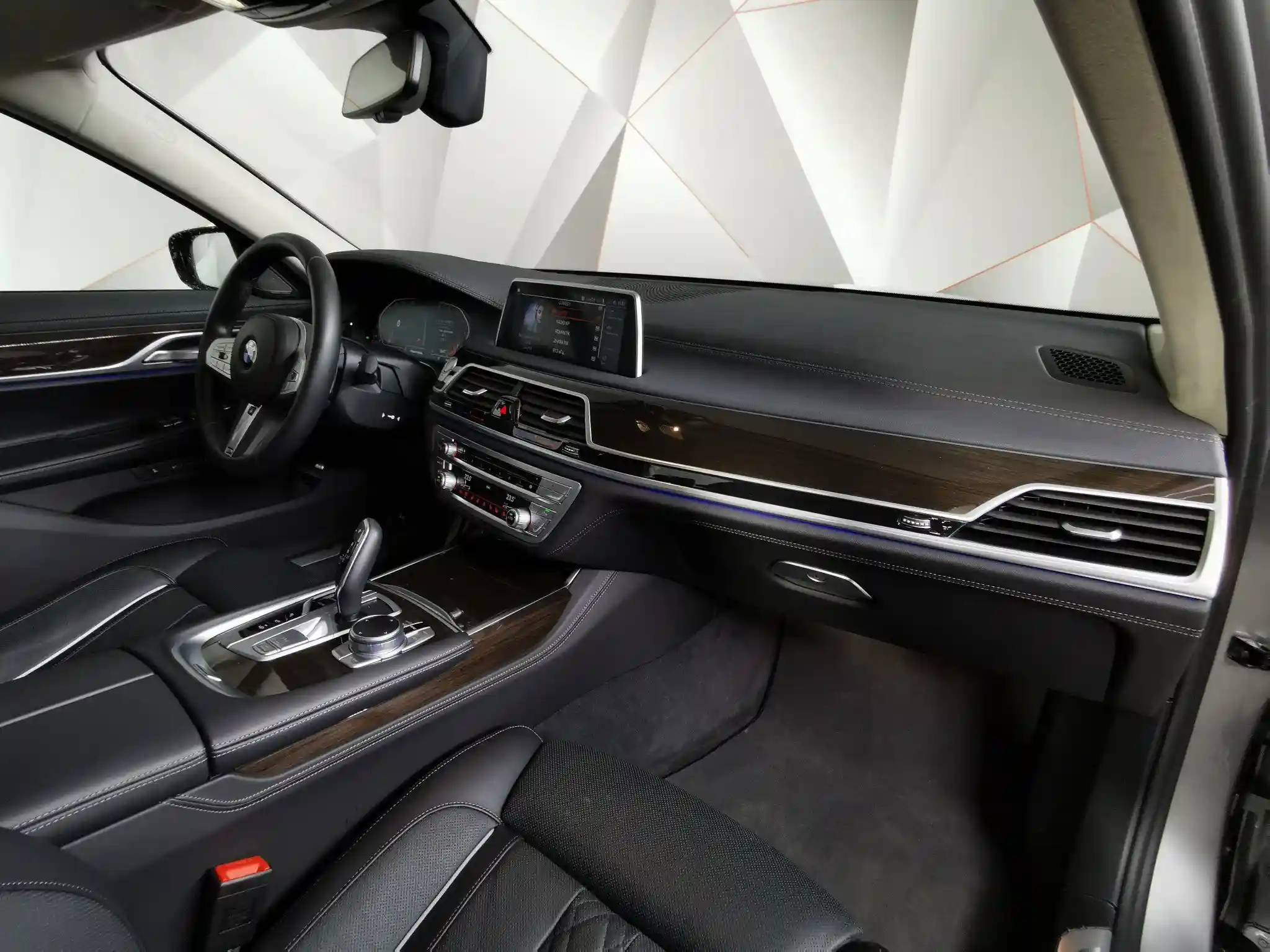 BMW 7 серия 2021