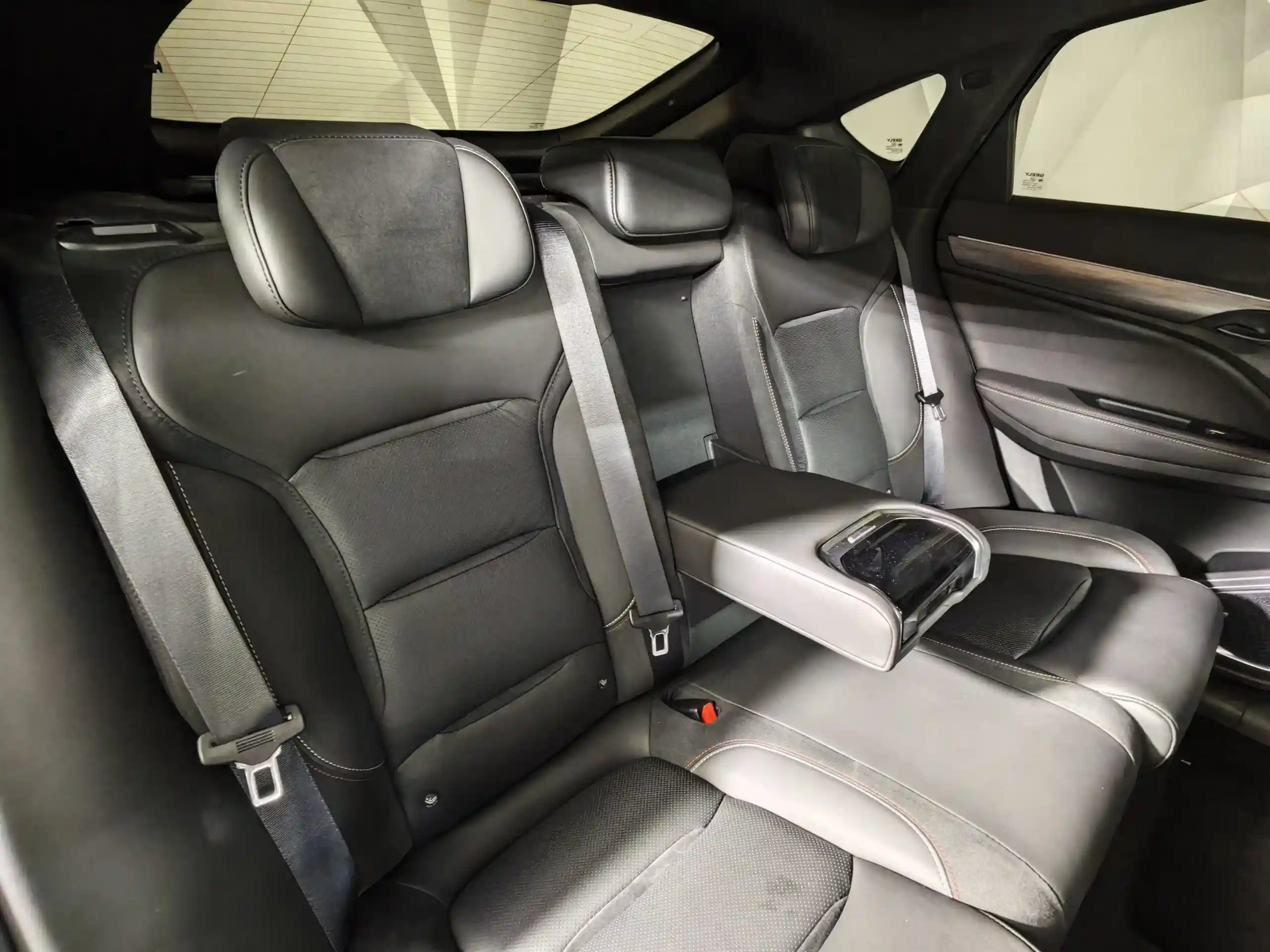 Geely Tugella 2023