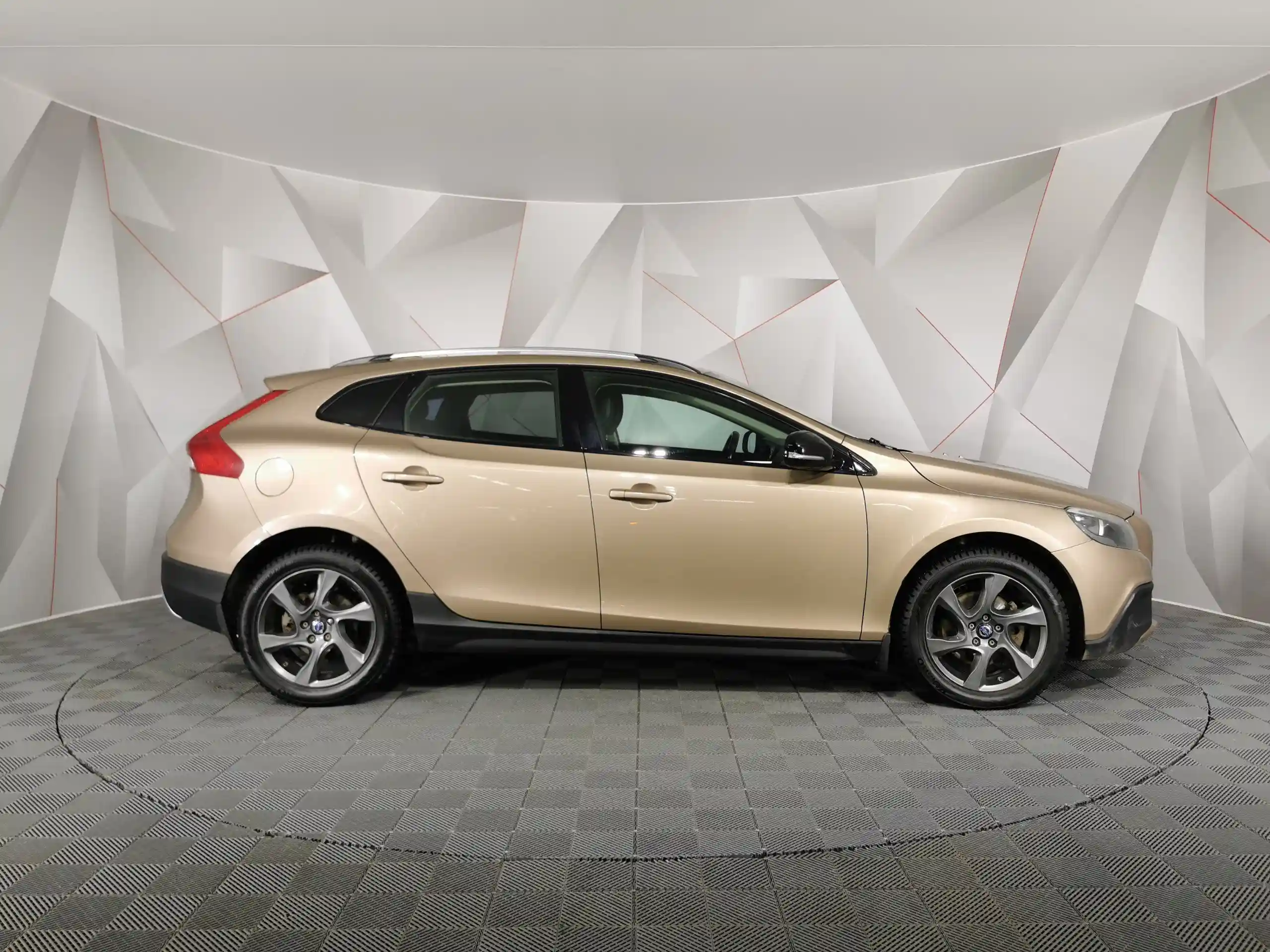 Volvo V40 2014