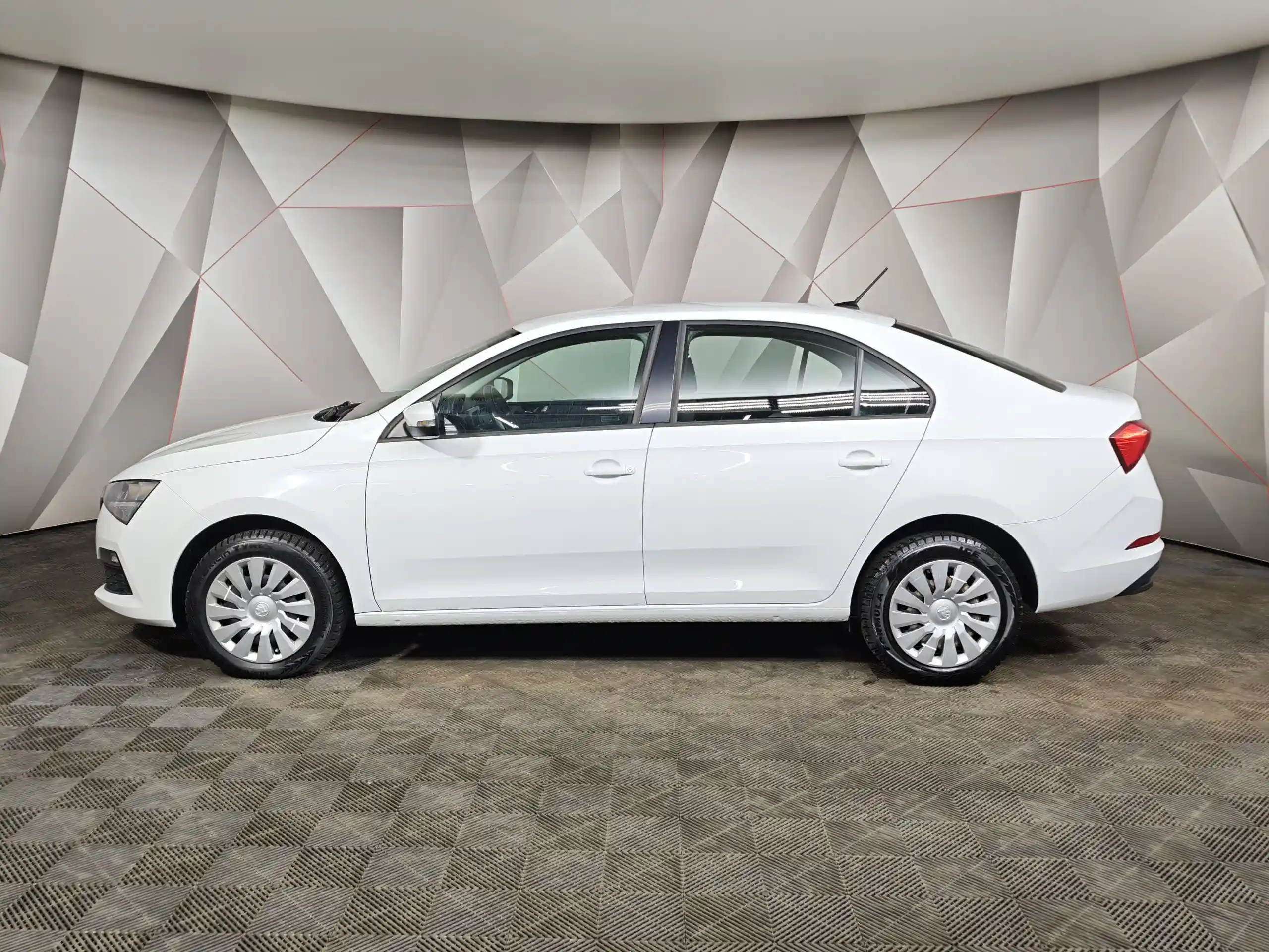 Skoda Rapid 2021