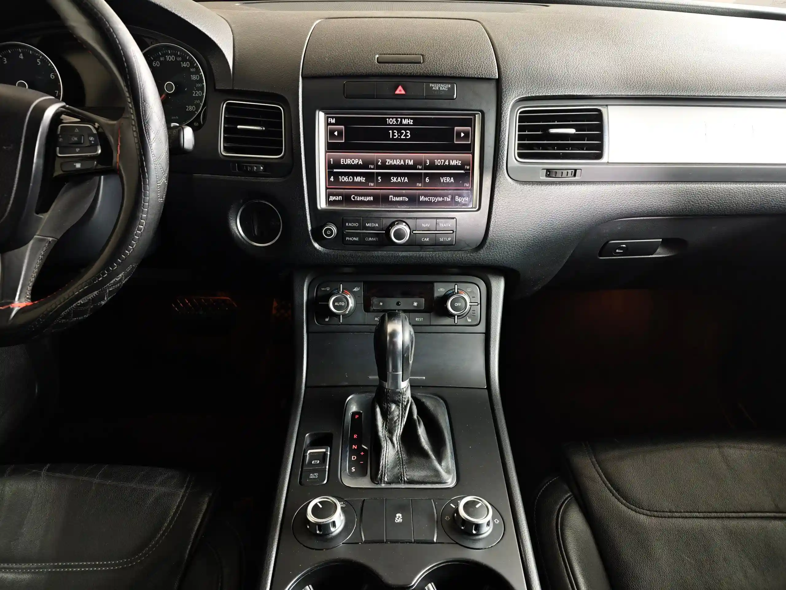 Volkswagen Touareg 2011