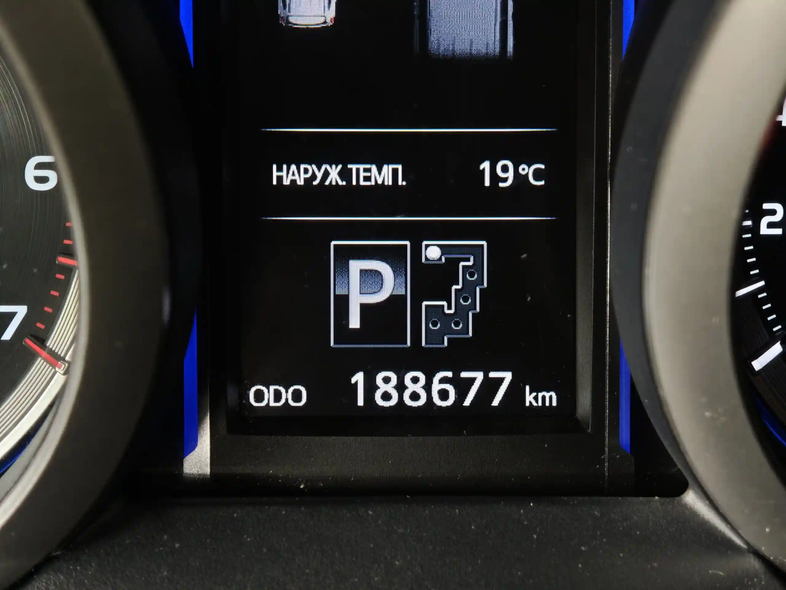 Toyota Land Cruiser Prado 2013