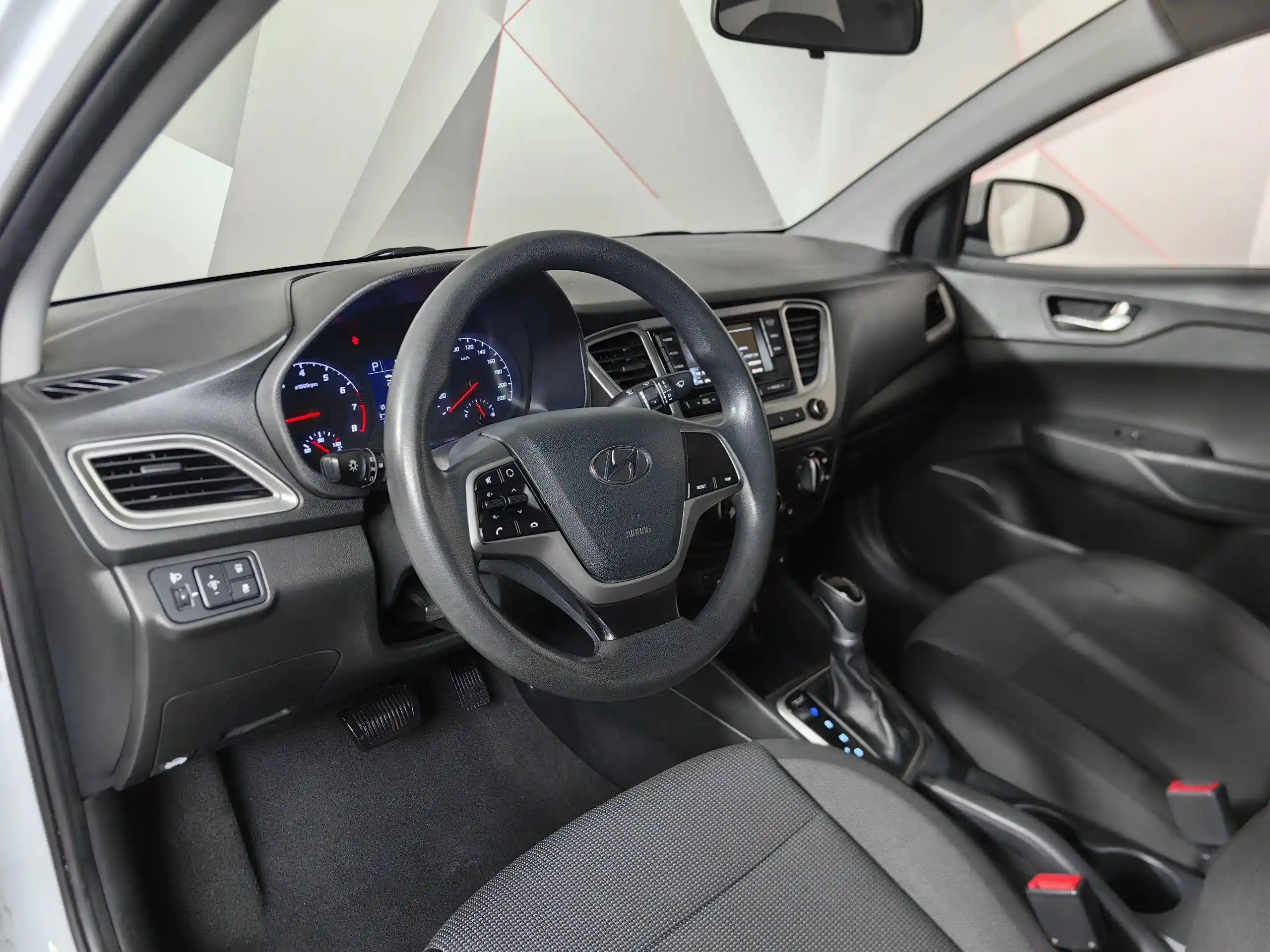 Hyundai Solaris 2021